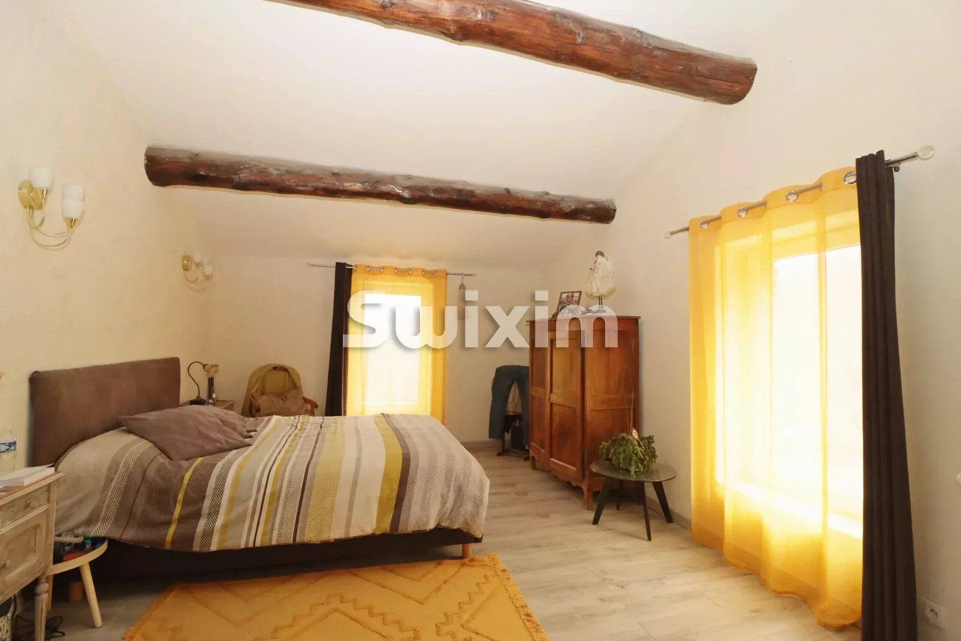 propiedad 11 Salas en venta en Vesc (26220)