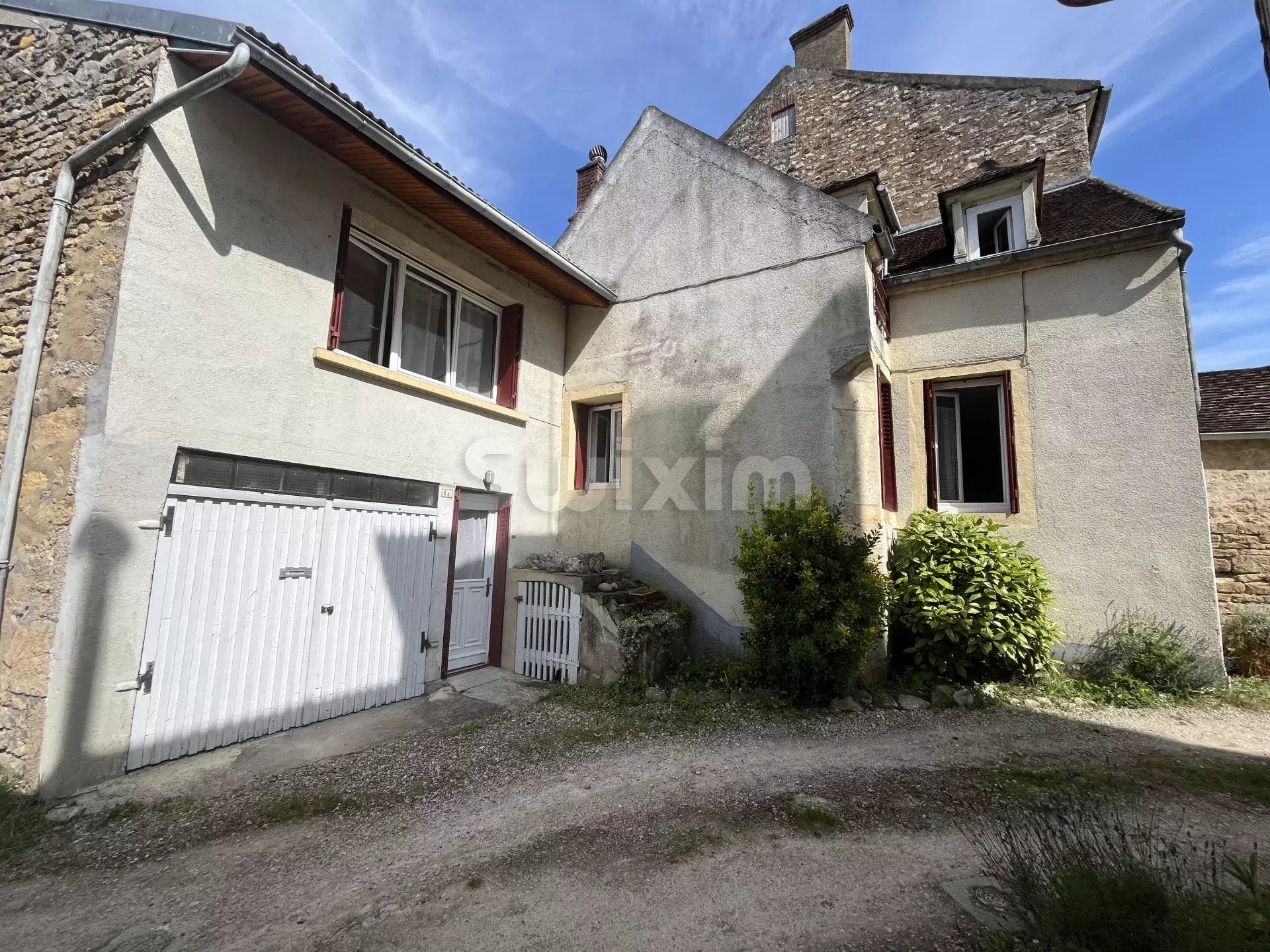 casa 5 Quartos para venda sobre Avallon (89200)