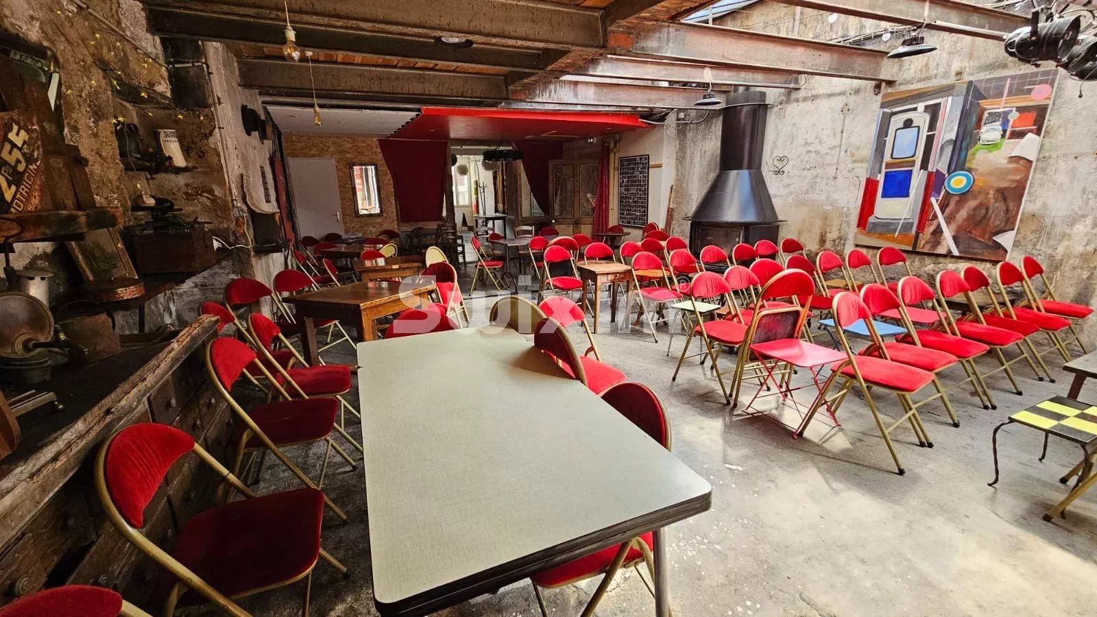 building for sale on Lormes (58140)