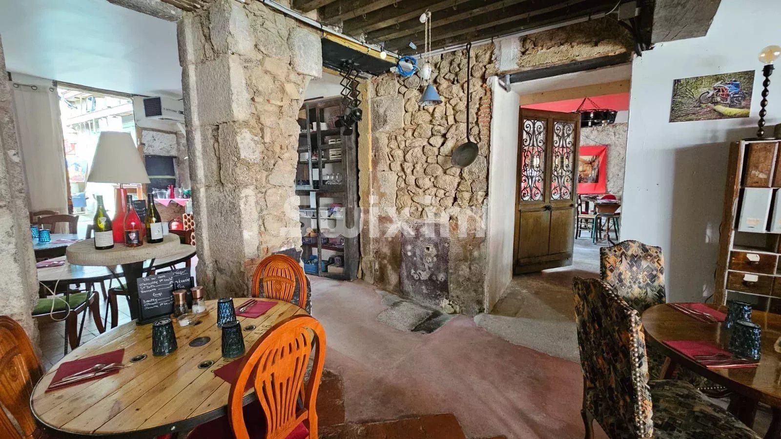 building for sale on Lormes (58140)