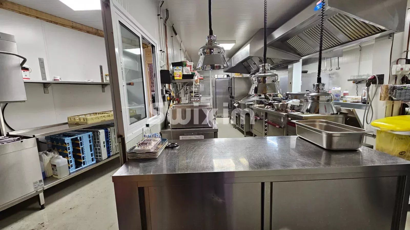 building for sale on Lormes (58140)