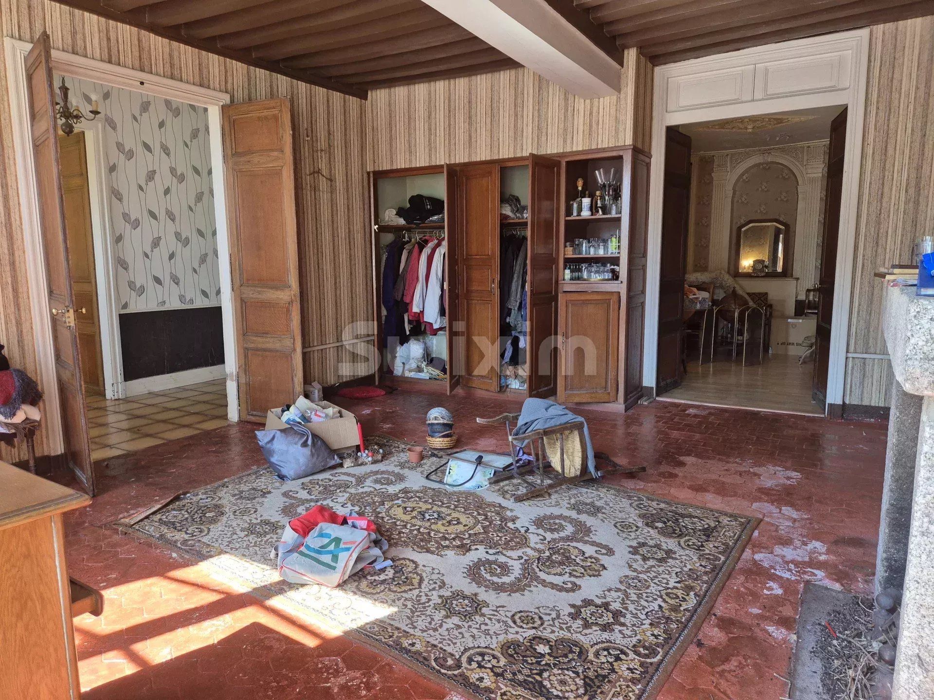 casa 10 Camere in vendita su Lormes (58140)