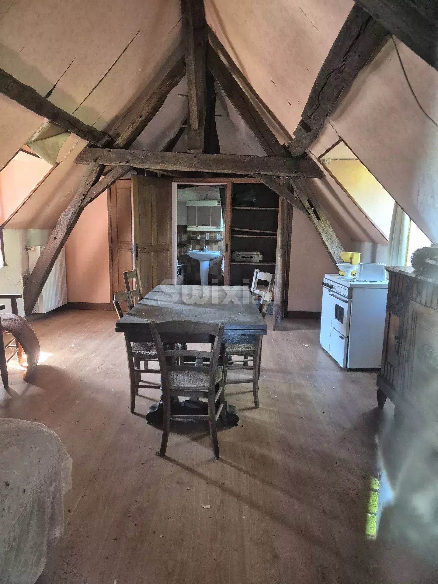 casa 10 Camere in vendita su Lormes (58140)