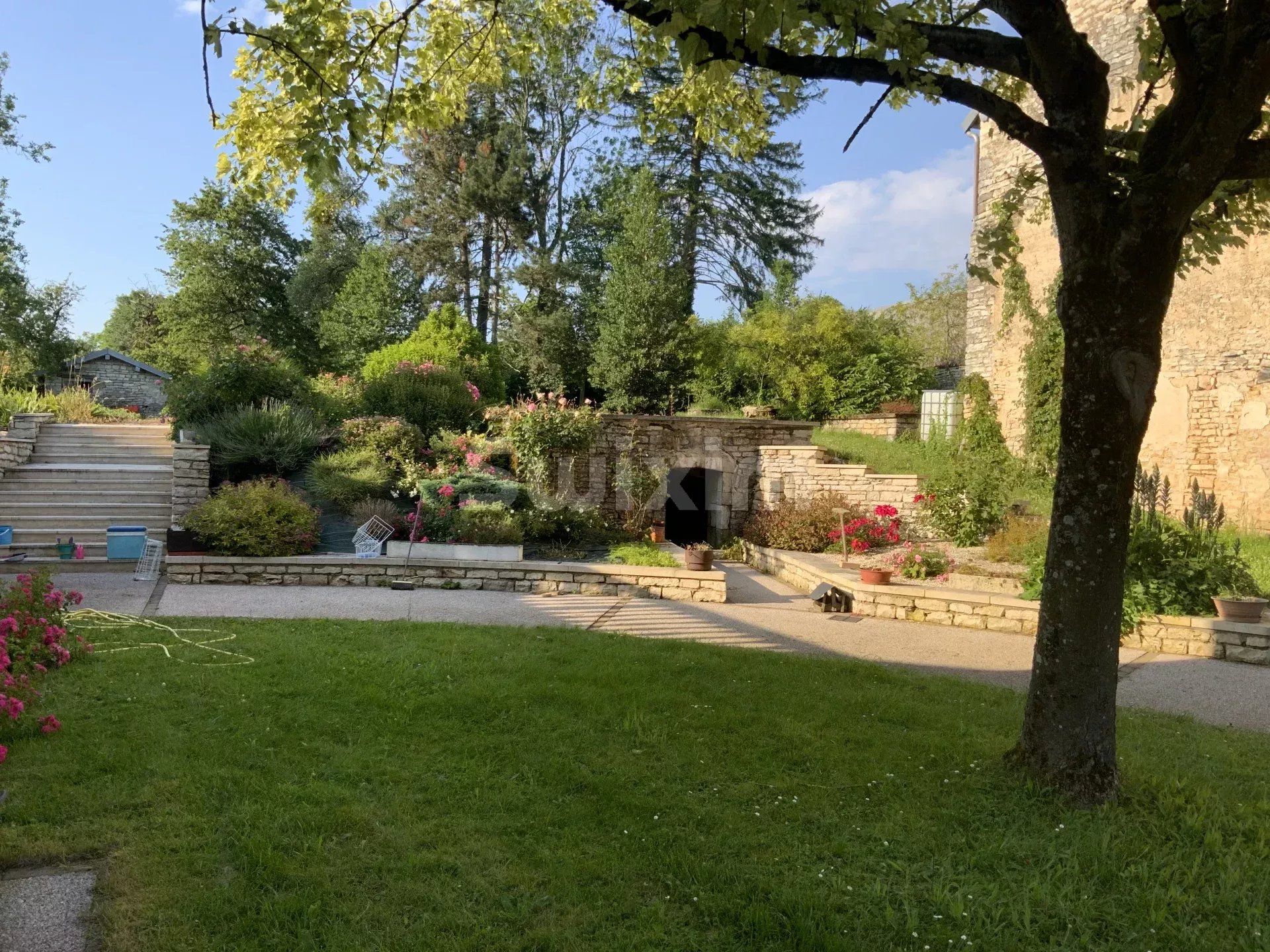 maison 8 Pièces en vente sur Montigny-Mornay-Villeneuve-sur-Vingeanne (21610)