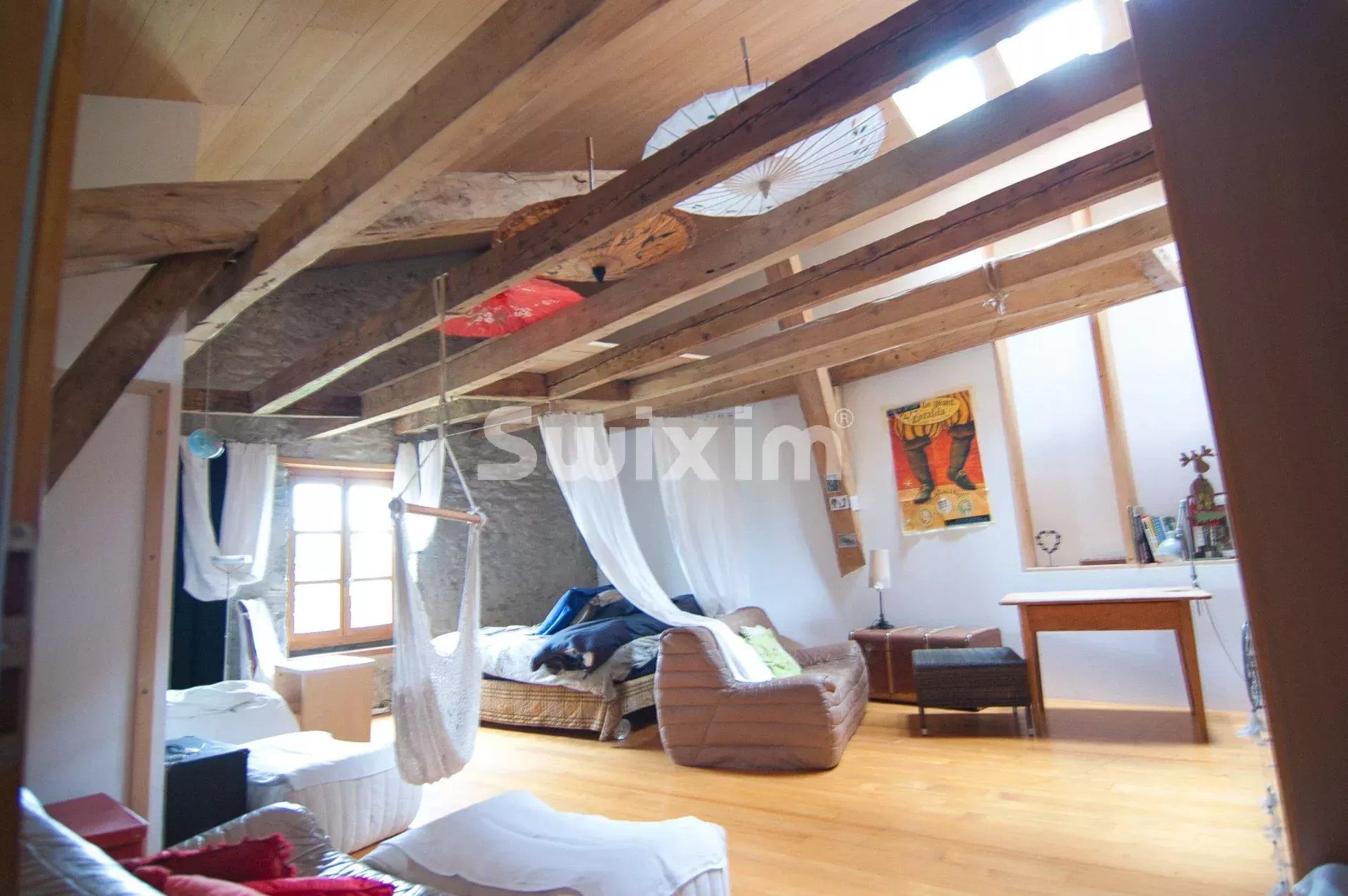 casa 10 Camere in vendita su Sézegnin (1285)