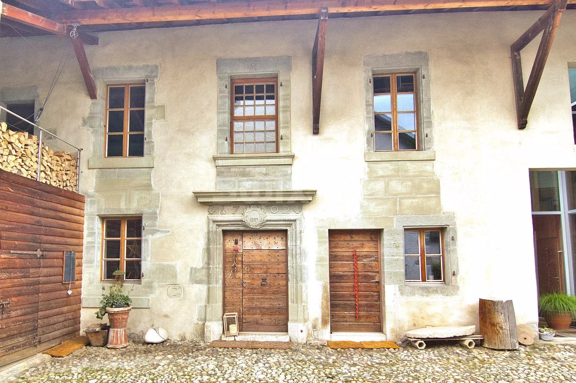 maison 10 Pièces en vente sur Sézegnin (1285)