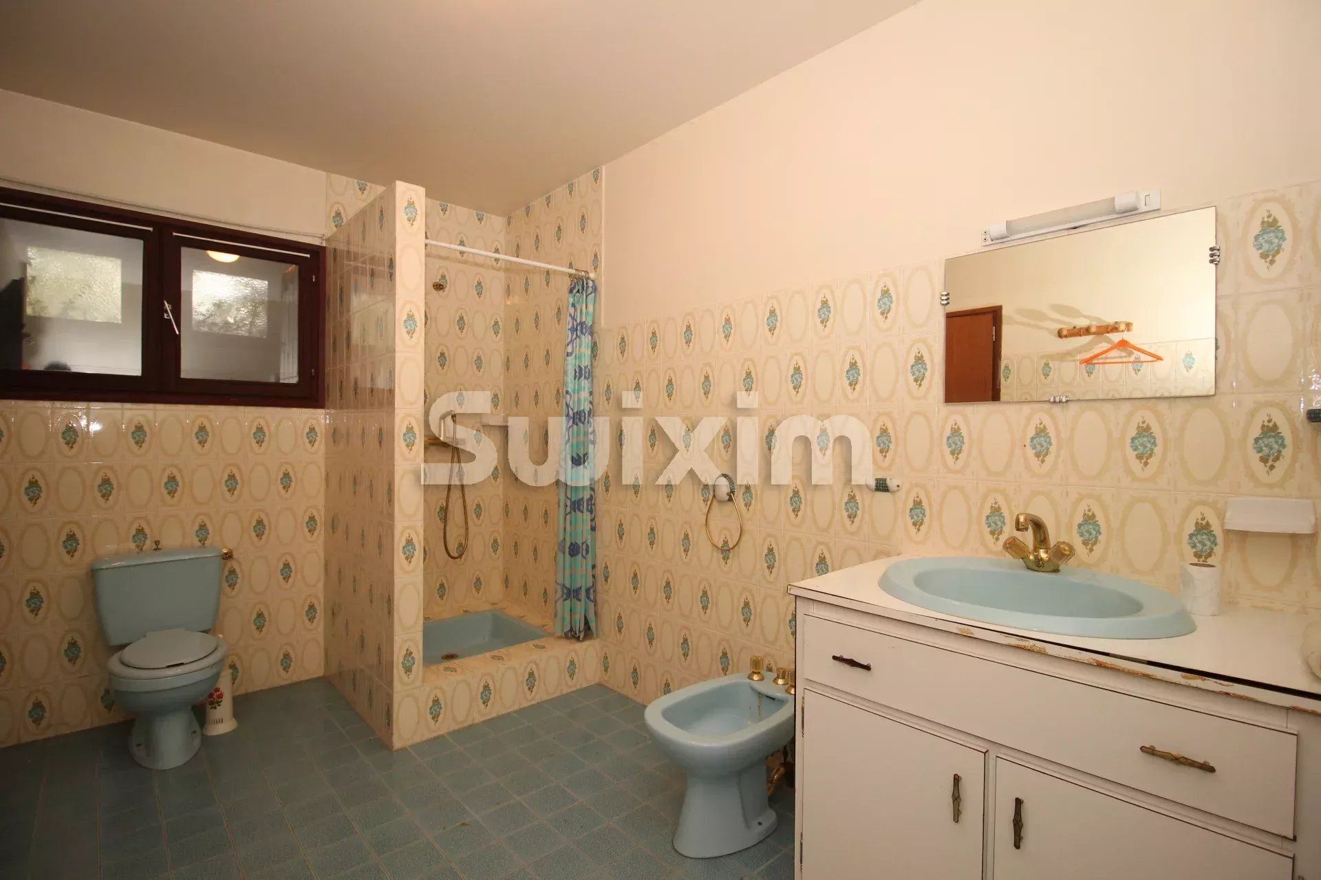 casa 6 Camere in vendita su Divonne-les-Bains (01220)