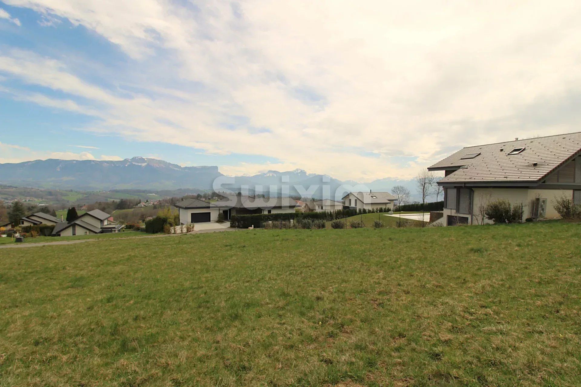 buildable land for sale on Cuvat (74350)