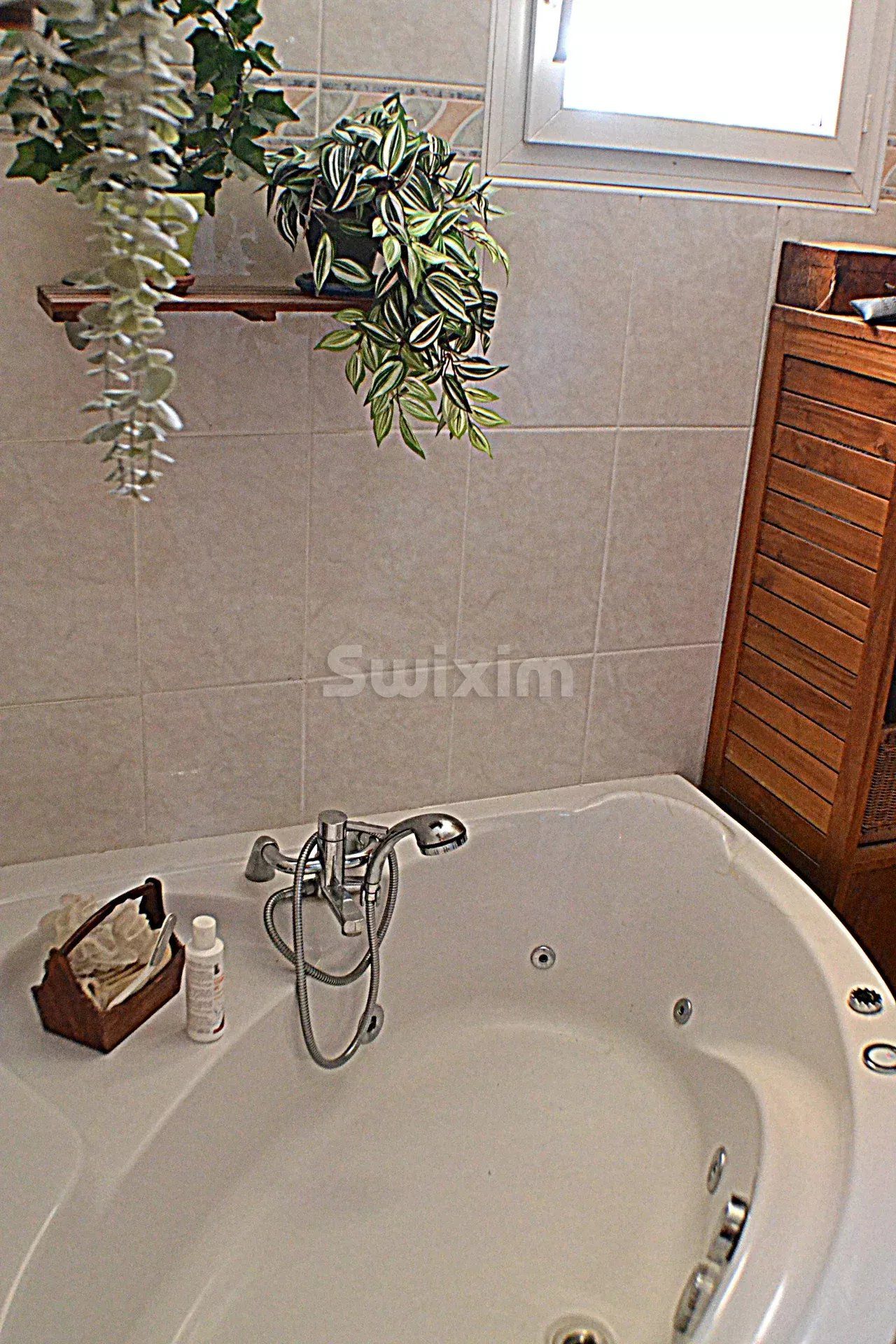 house 10 Rooms life annuity on Saint-Laurent-d'Aigouze (30220)