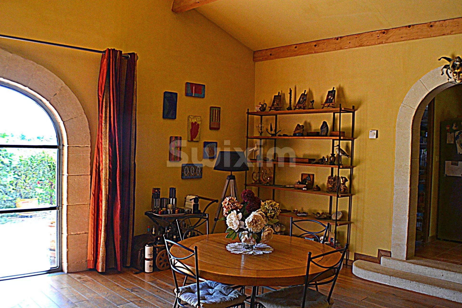 house 10 Rooms life annuity on Saint-Laurent-d'Aigouze (30220)