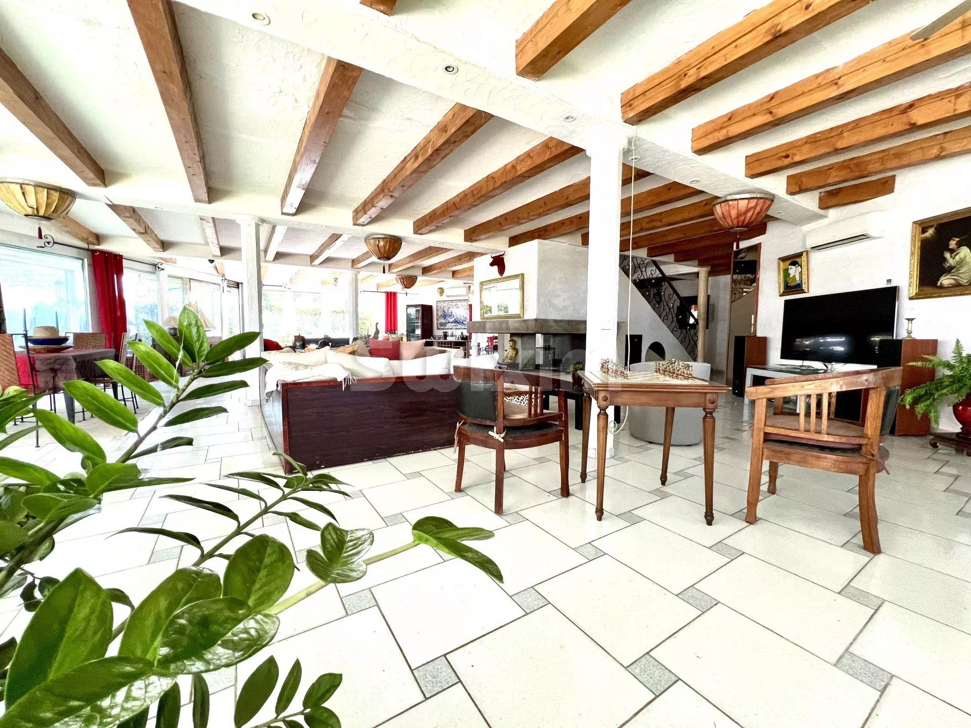 villa 8 Camere in vendita su Vestric-et-Candiac (30600)