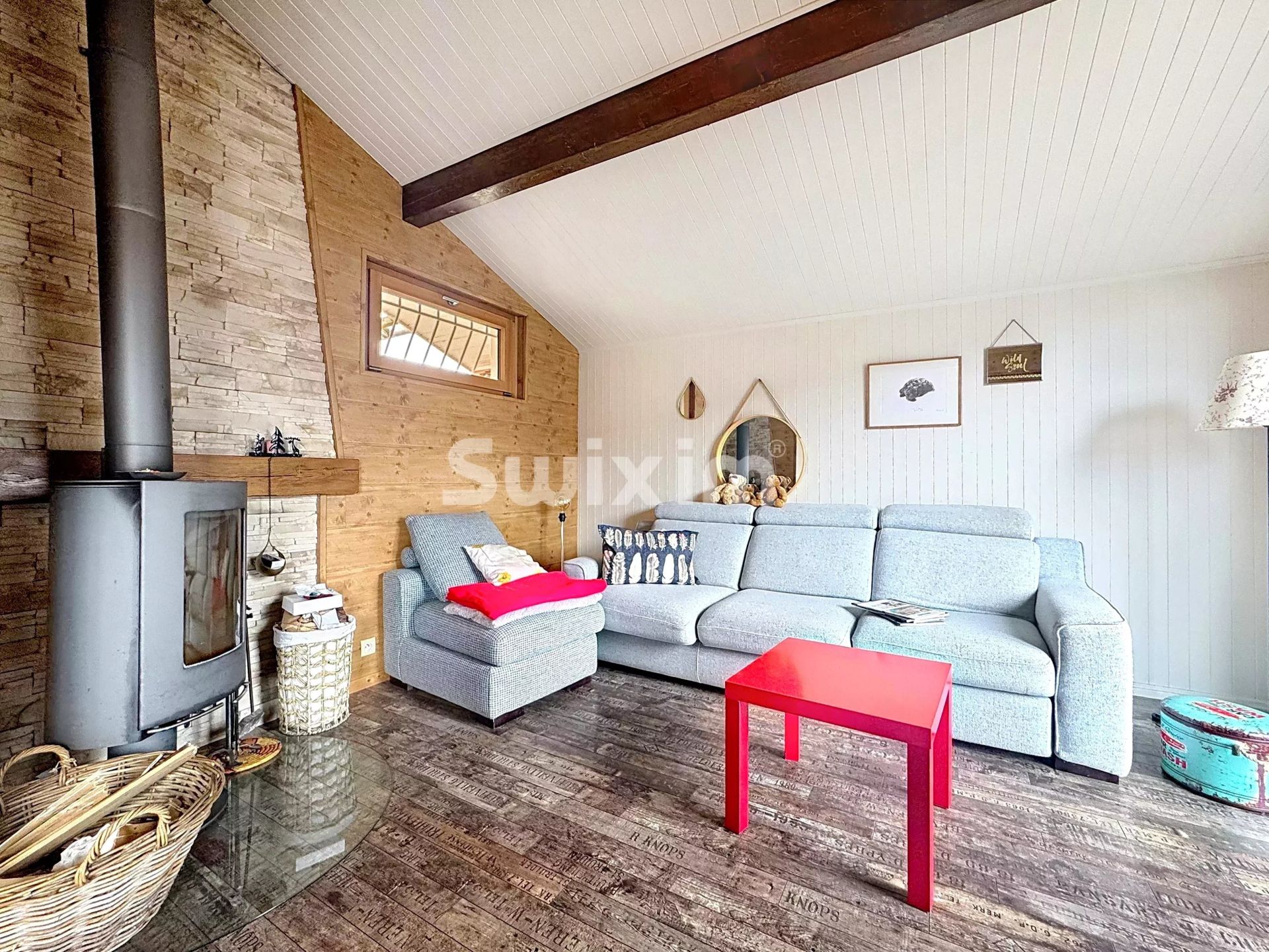 house 5 Rooms for sale on Margencel (74200)