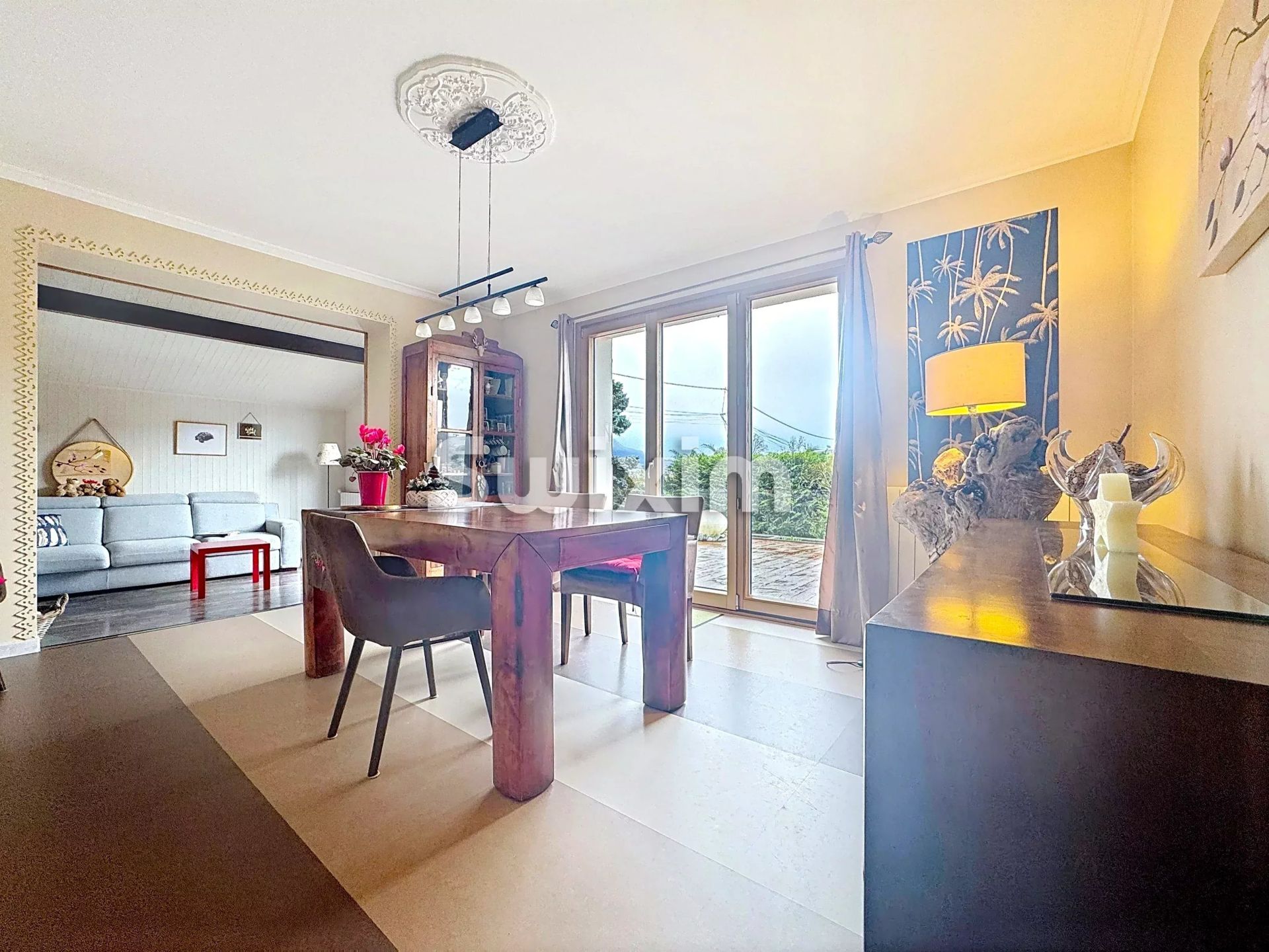 house 5 Rooms for sale on Margencel (74200)