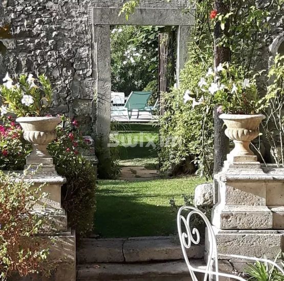 Sale House Grignan 300&nbsp;m²