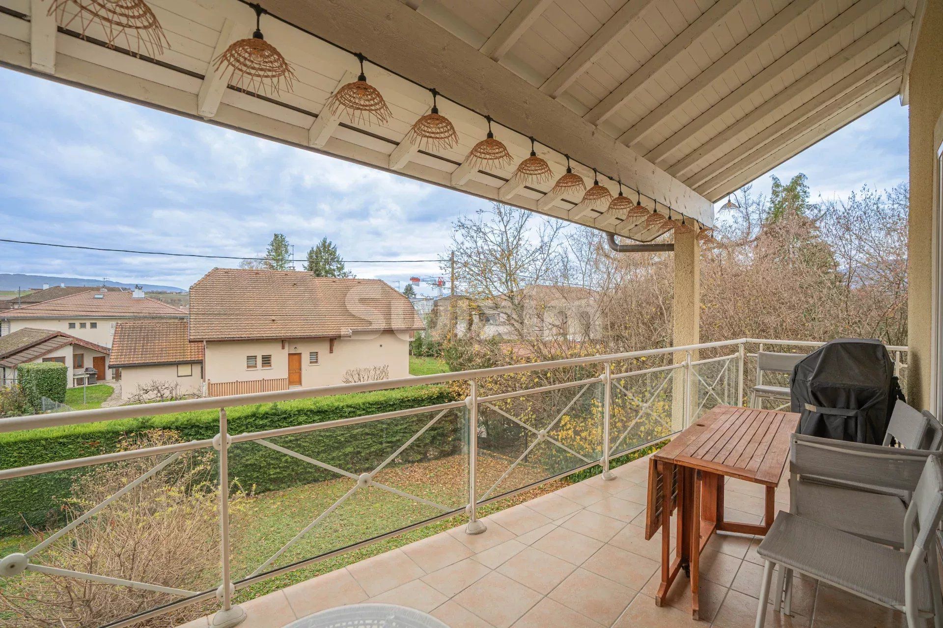 appartement 5 Zimmer zum verkauf auf Saint-Genis-Pouilly (01630)