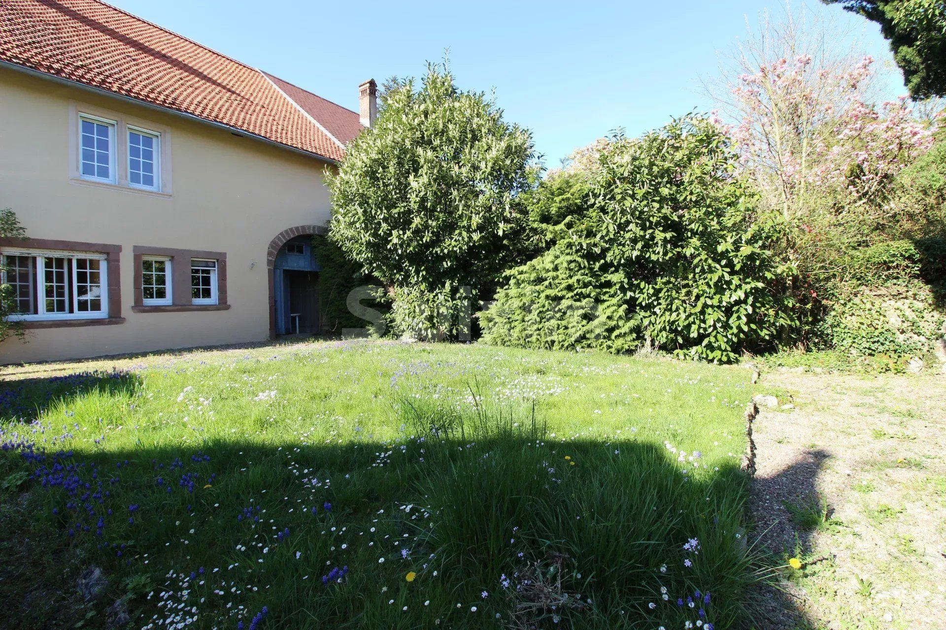 casa 9 Quartos para venda sobre Thieffrans (70230)