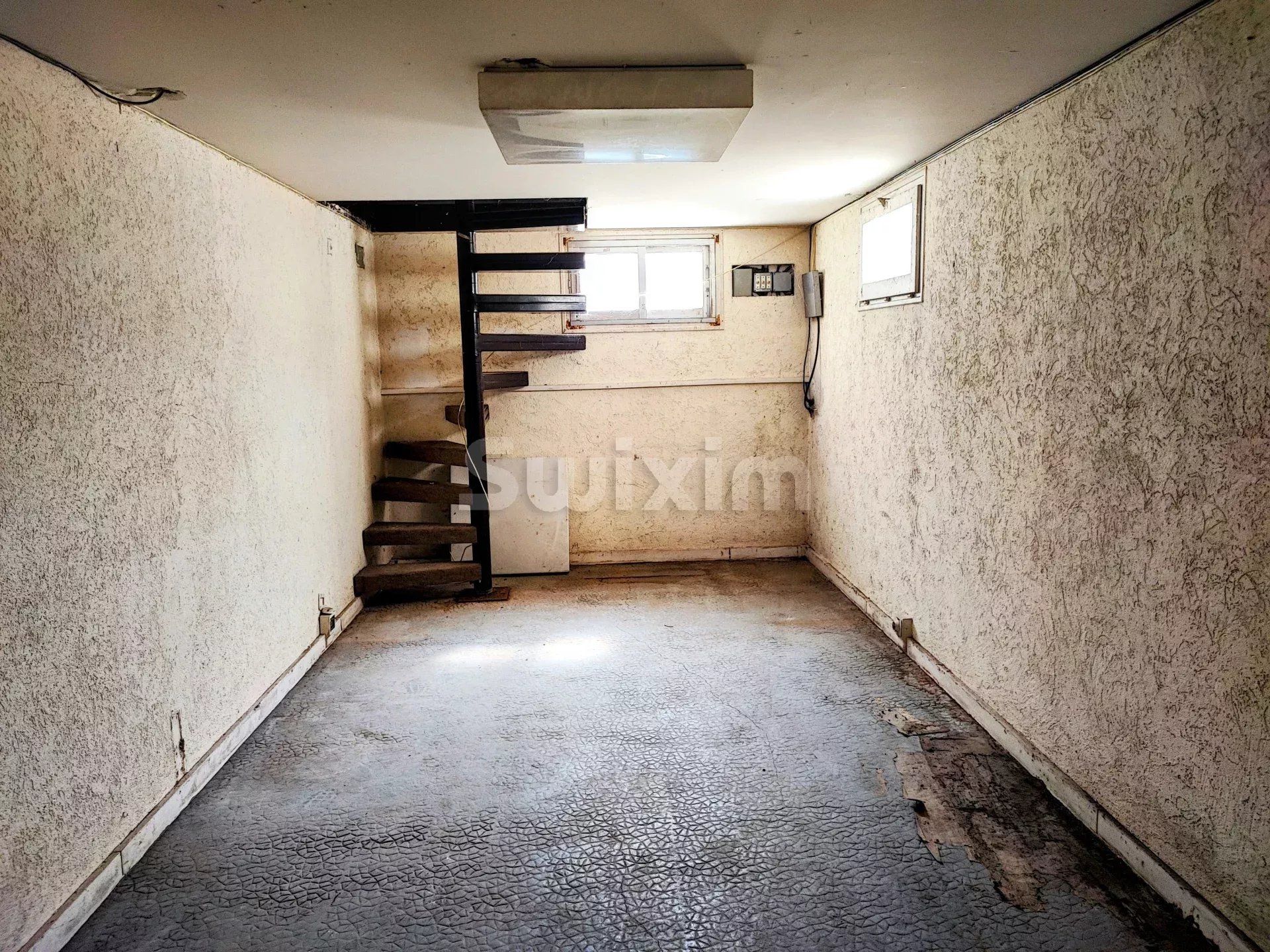 locale di attività 2 Camere in vendita su Beaune (21200)