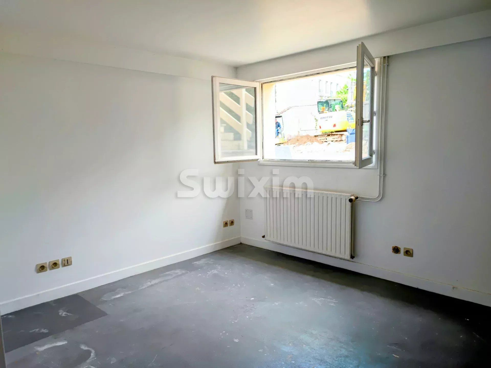 locale di attività 2 Camere in vendita su Beaune (21200)