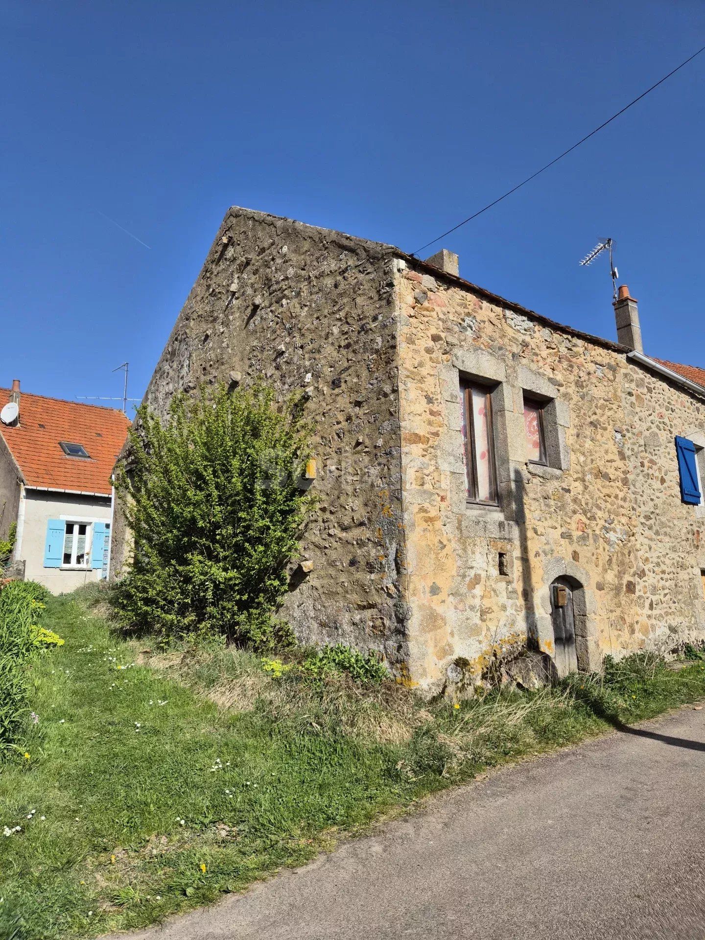 haus 3 Zimmer zum verkauf auf Saint-André-en-Morvan (58140)