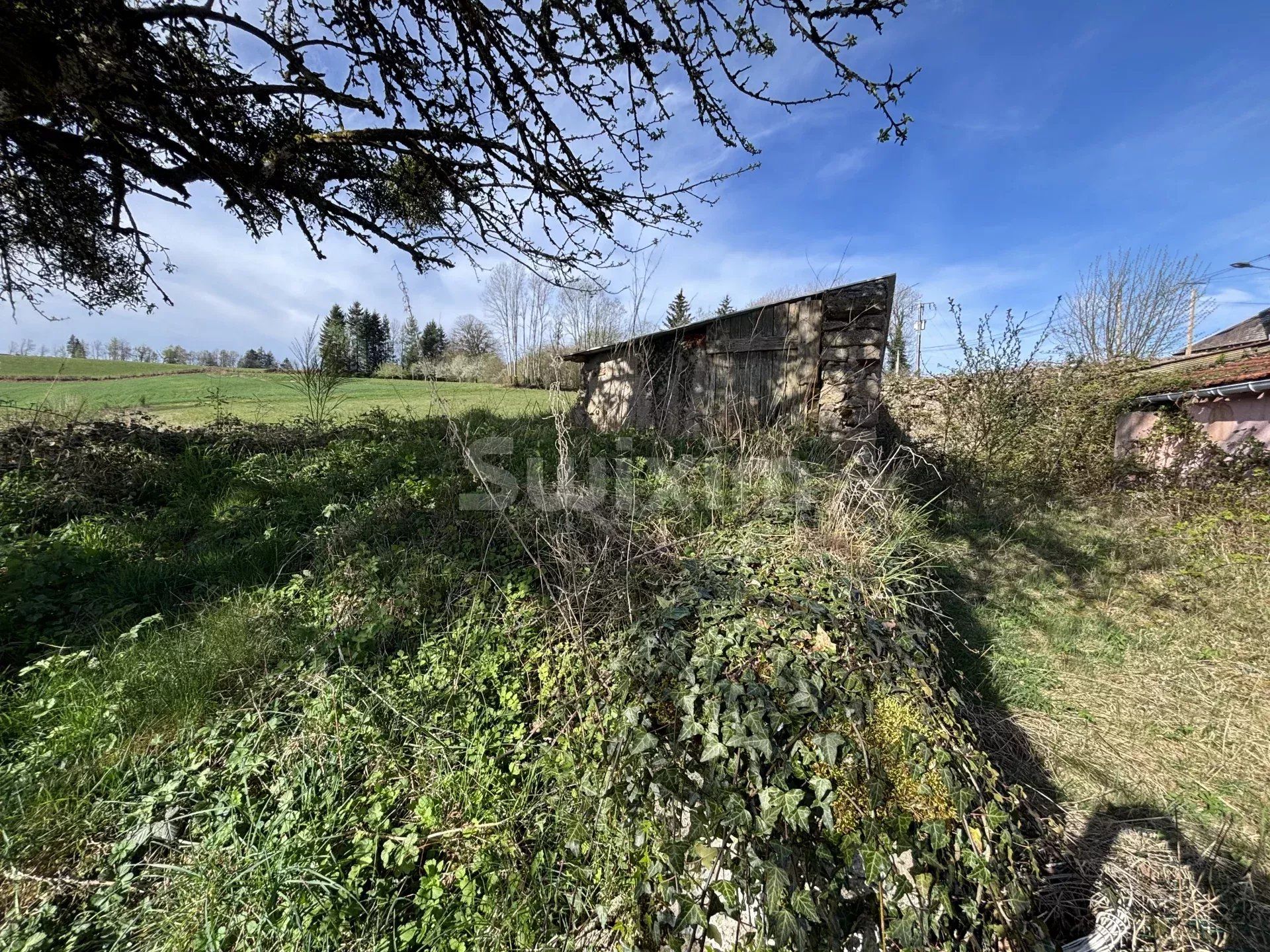 casa 6 Camere in vendita su Quarré-les-Tombes (89630)