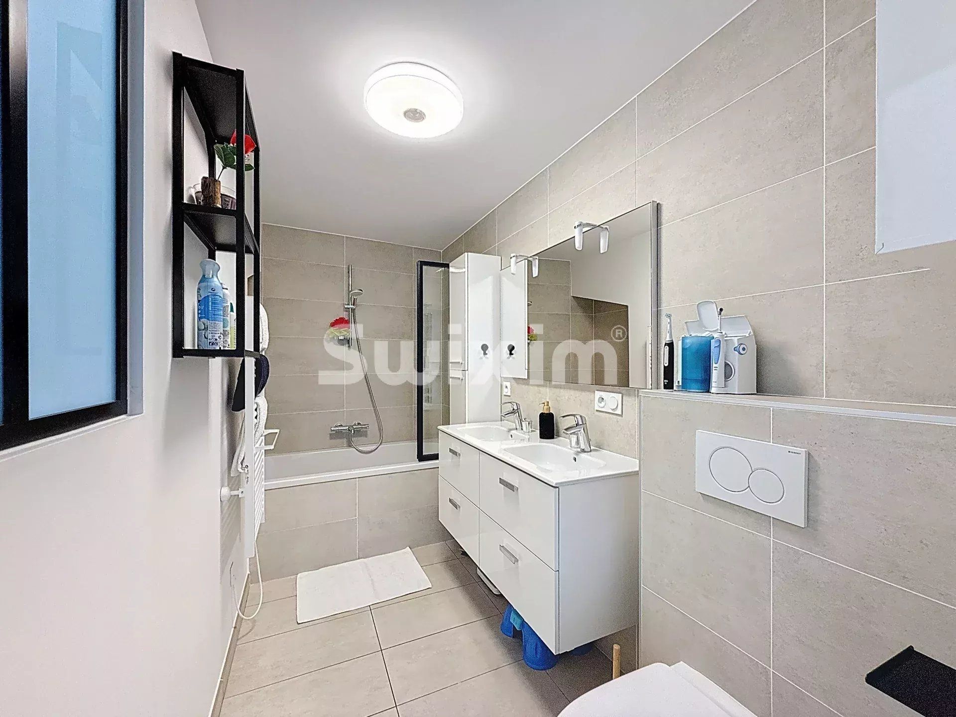 appartamento 6 Camere in vendita su Divonne-les-Bains (01220)