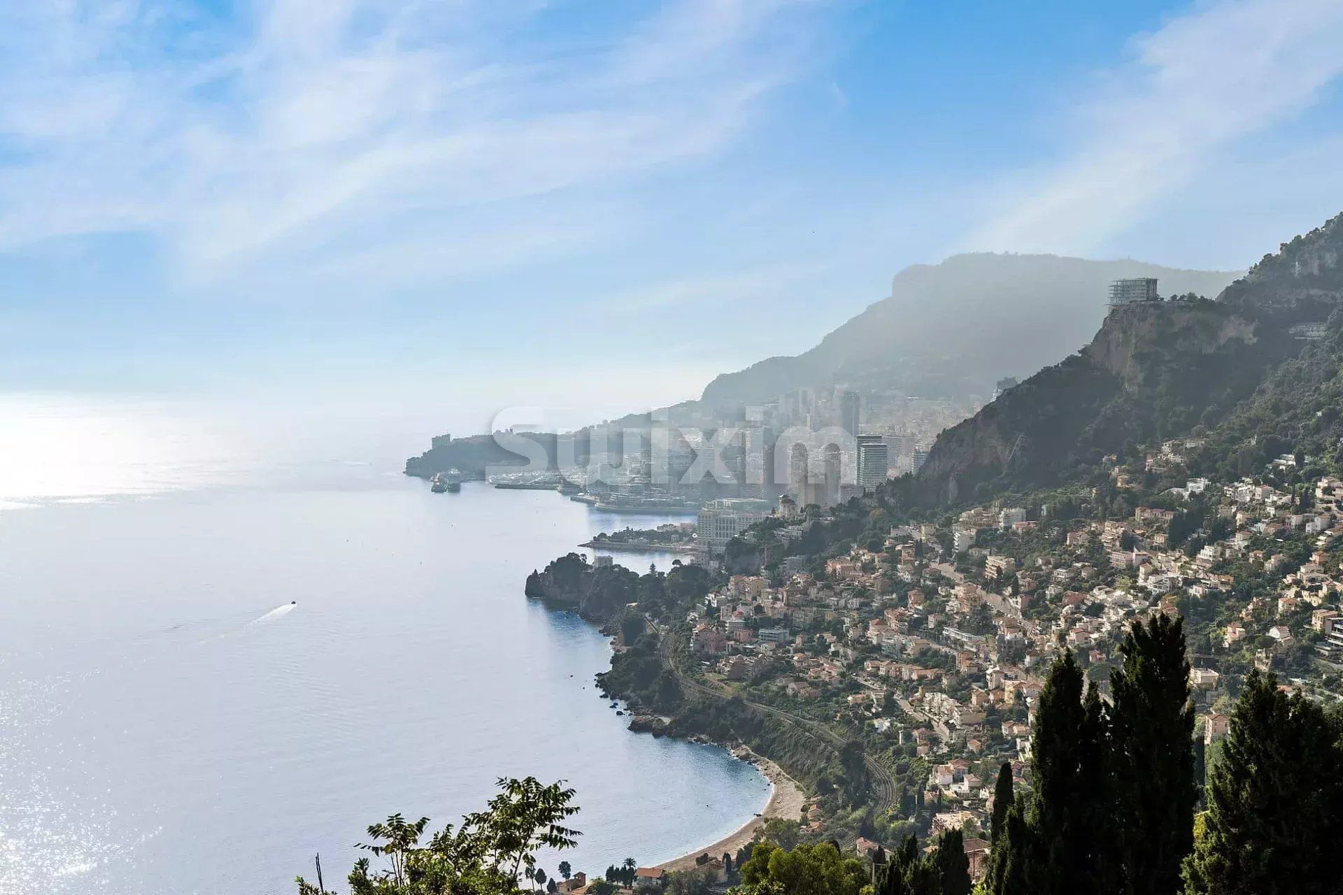 villa 10 Rooms for sale on Roquebrune-Cap-Martin (06190)