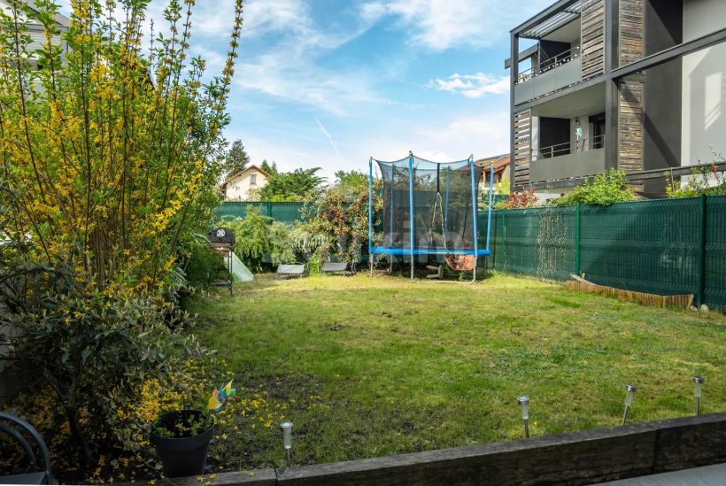 Sale Apartment Chens-sur-Léman 3 Rooms 66 m²