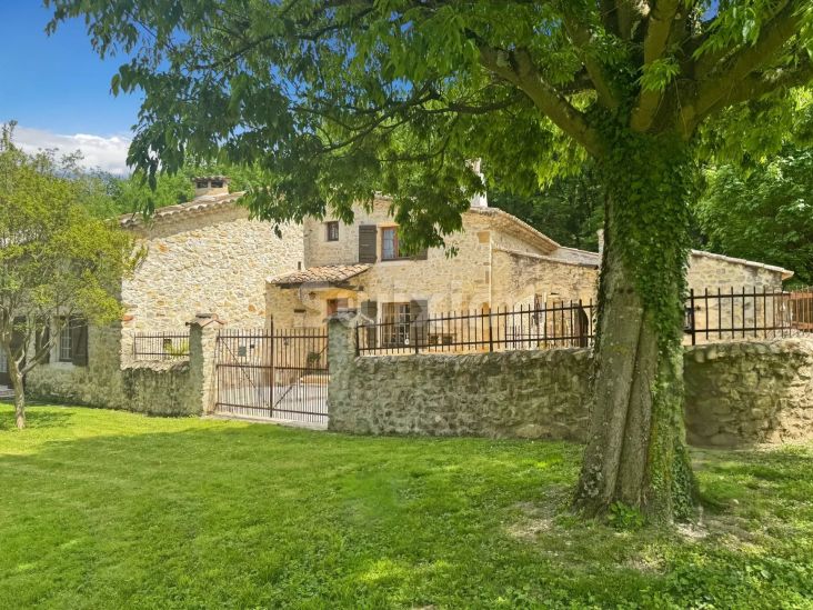 Vente Maison Montélimar 6 Pièces 254 m²
