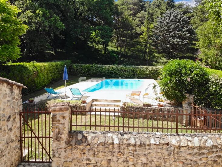 Sale House Montélimar 6&nbsp;Rooms 254&nbsp;m²