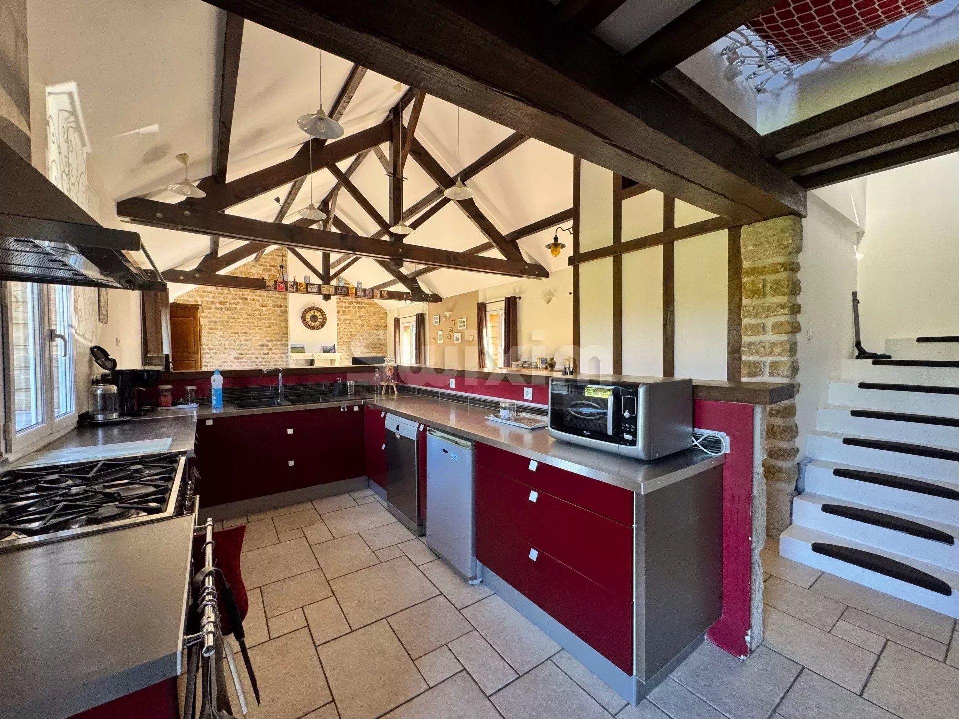 casa 5 Quartos para venda sobre Avallon (89200)