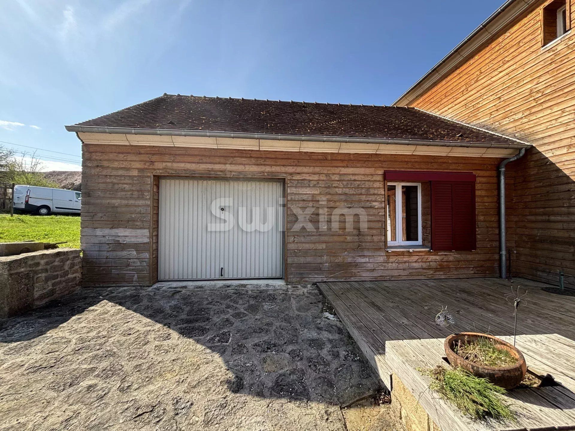 casa 5 Quartos para venda sobre Avallon (89200)