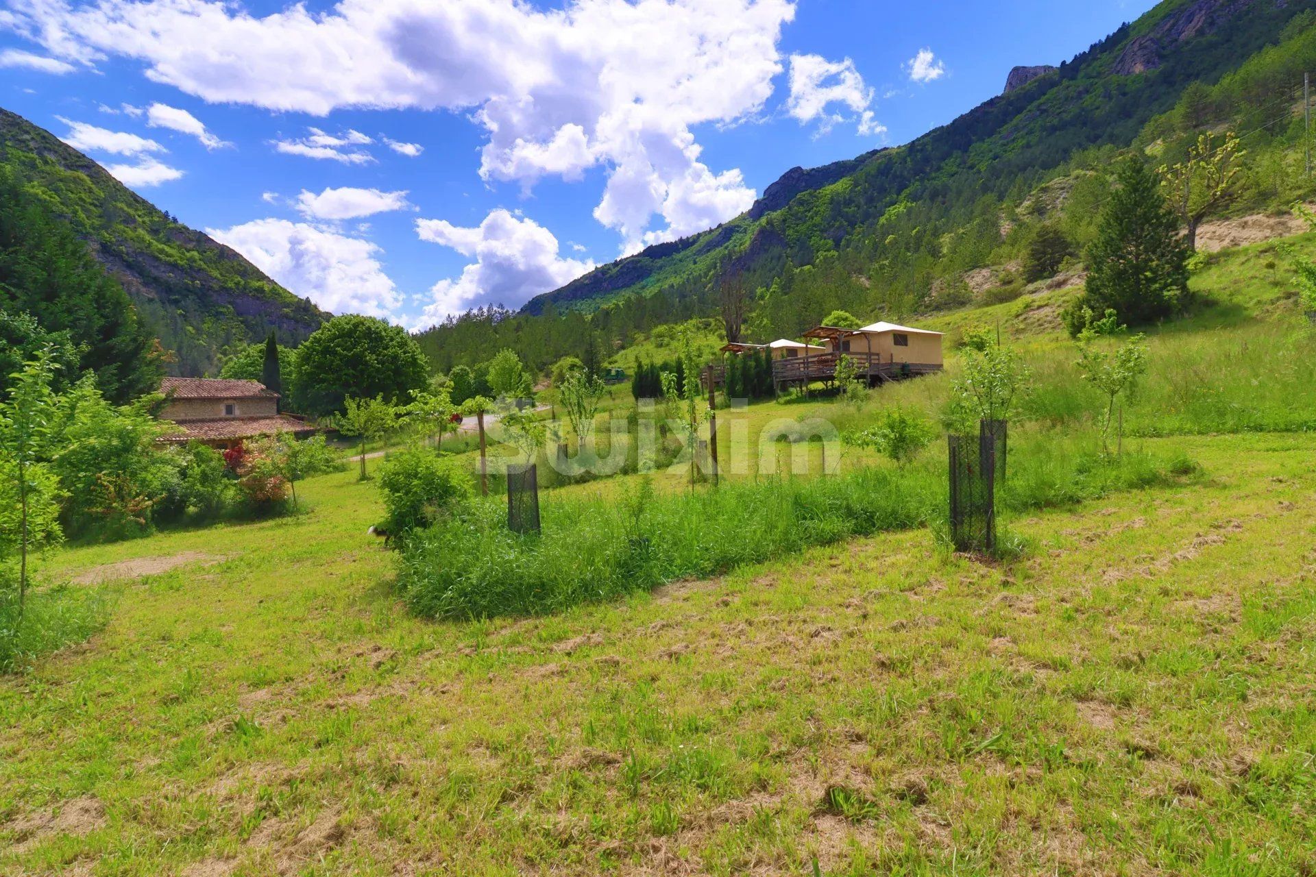 propriedade 14 Quartos para venda sobre Saint-Benoit-en-Diois (26340)
