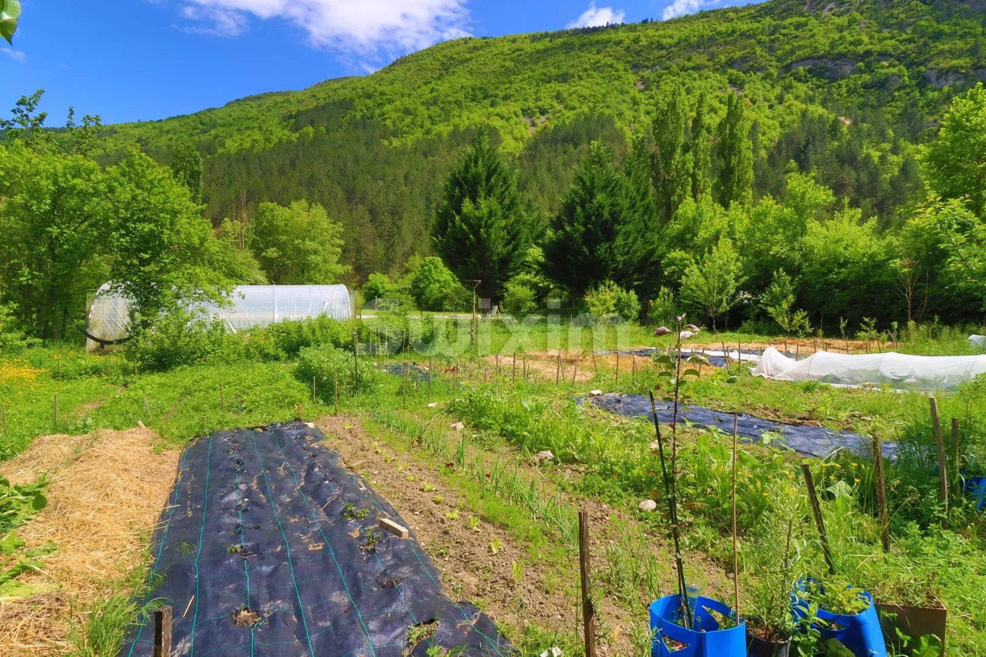 propriedade 14 Quartos para venda sobre Saint-Benoit-en-Diois (26340)