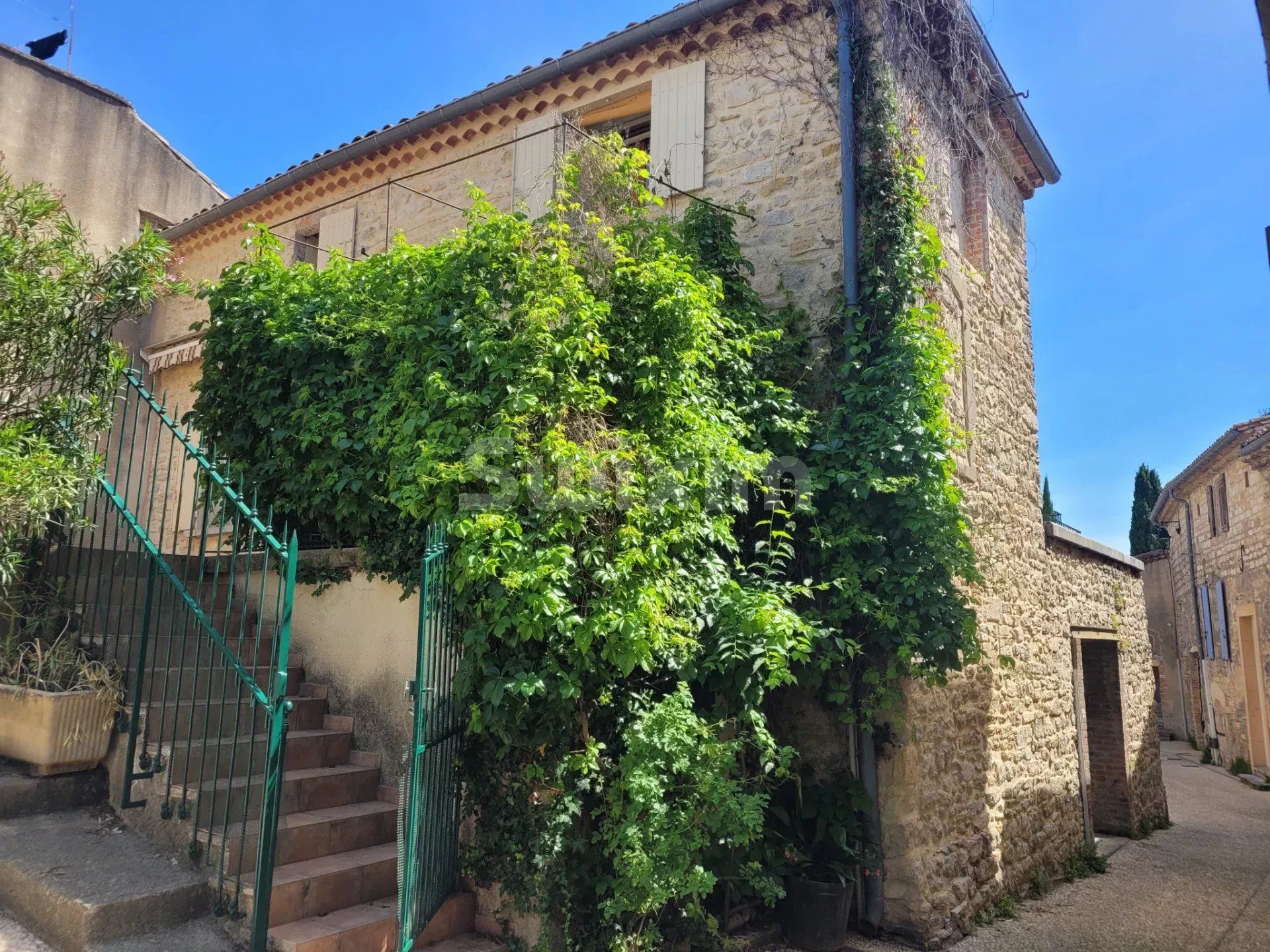 house 5 Rooms for sale on Uzès (30700)