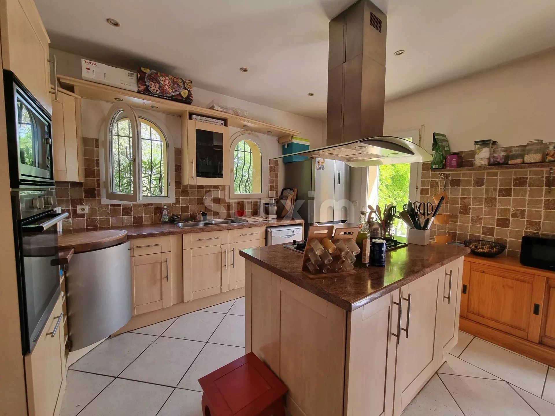 casa 4 Quartos para venda sobre Vidauban (83550)