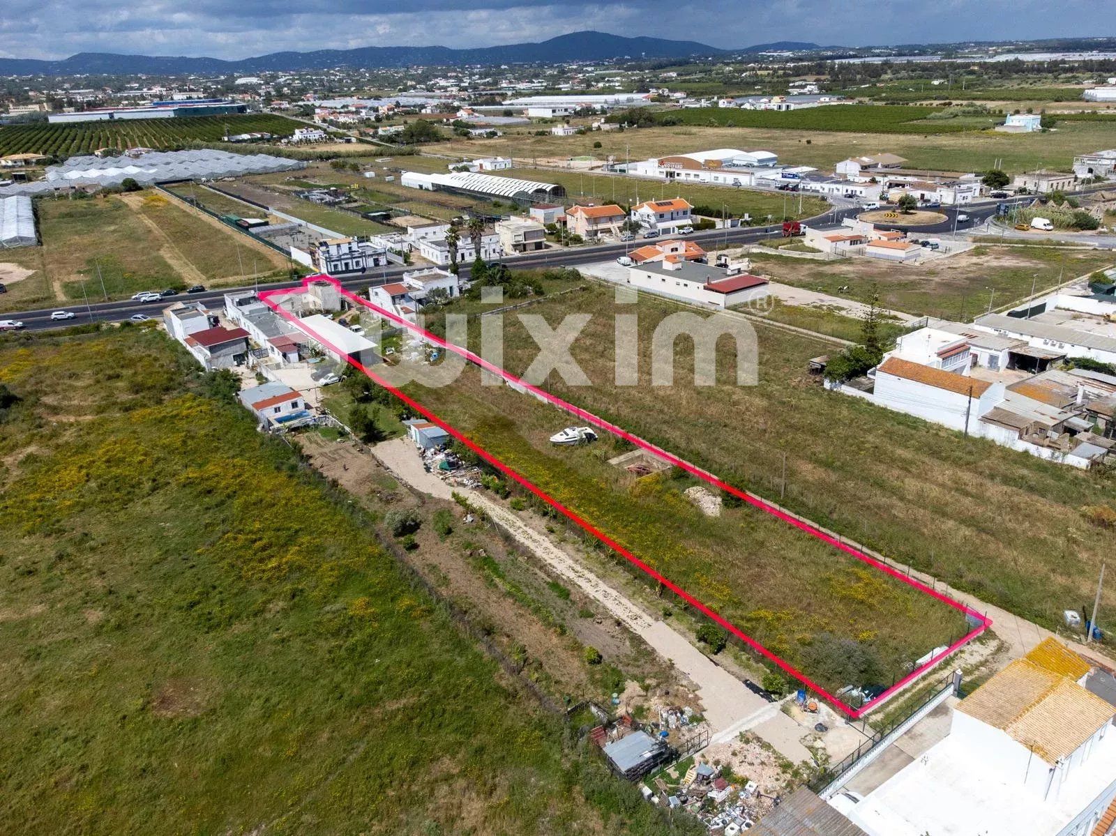 buildable land for sale on Faro (Sé e São Pedro) (8005-5)