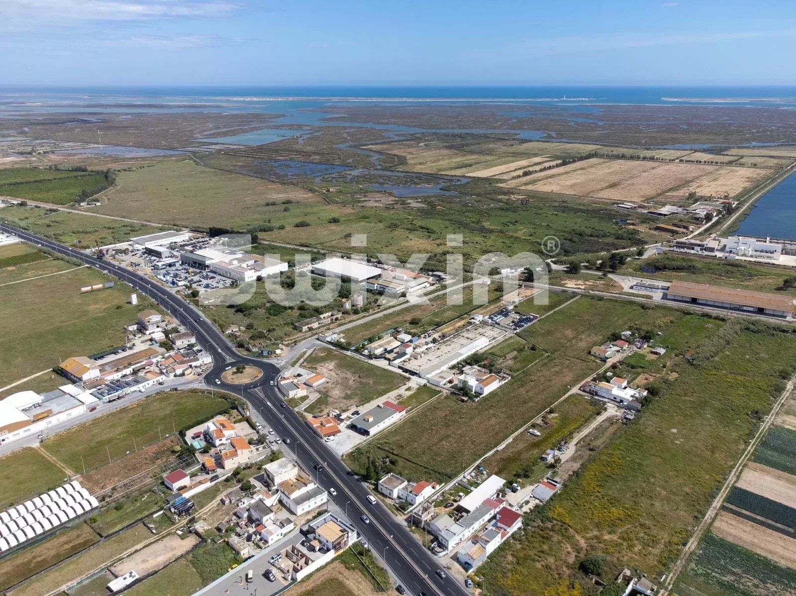 terreno edificable en venta en Faro (Sé e São Pedro) (8005-5)