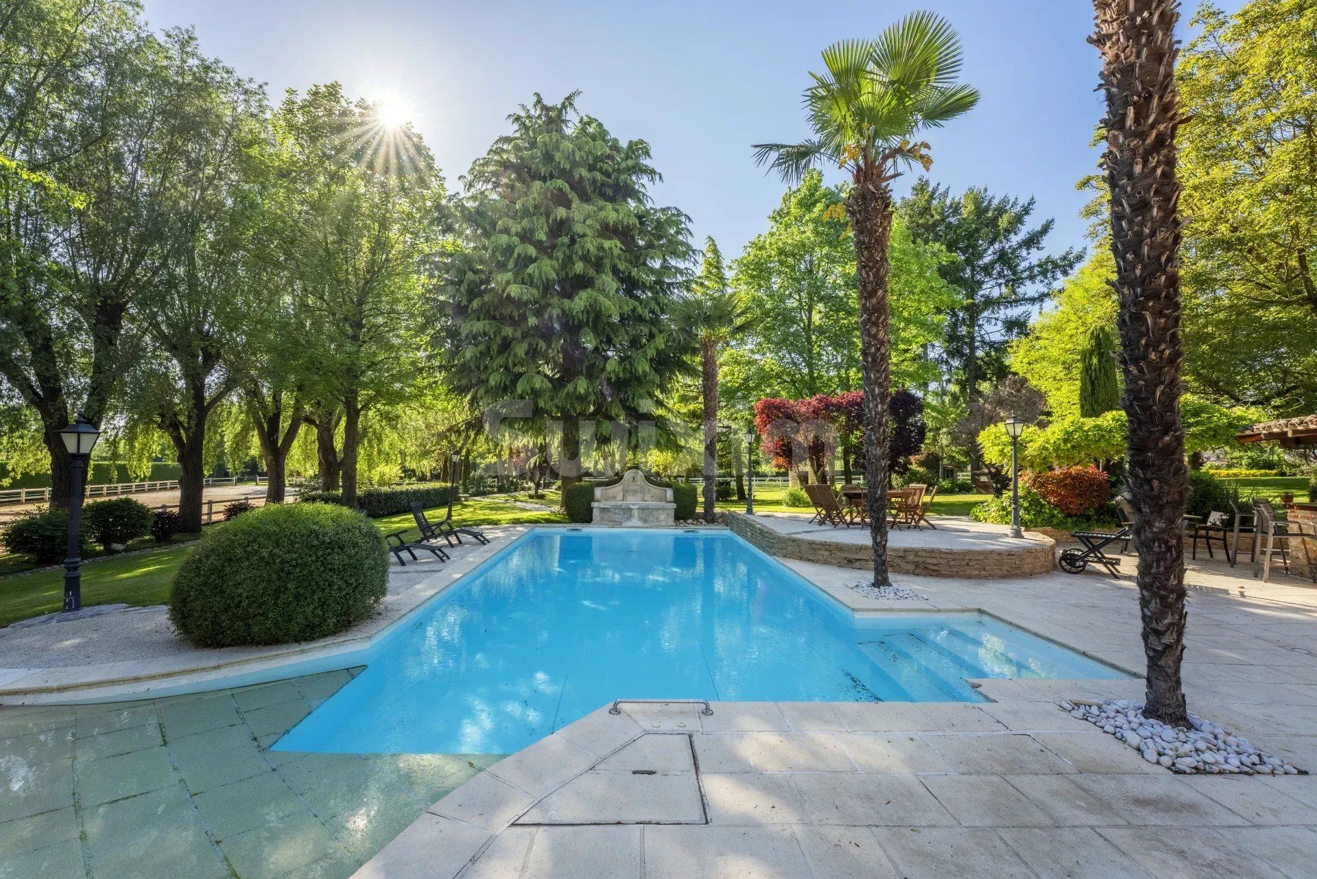 maison 12 Pièces en vente sur Villefranche-sur-Saône (69400)