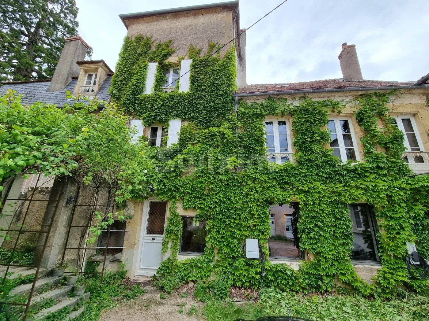 propriété 11 Pièces en vente sur Brinon-sur-Beuvron (58420)