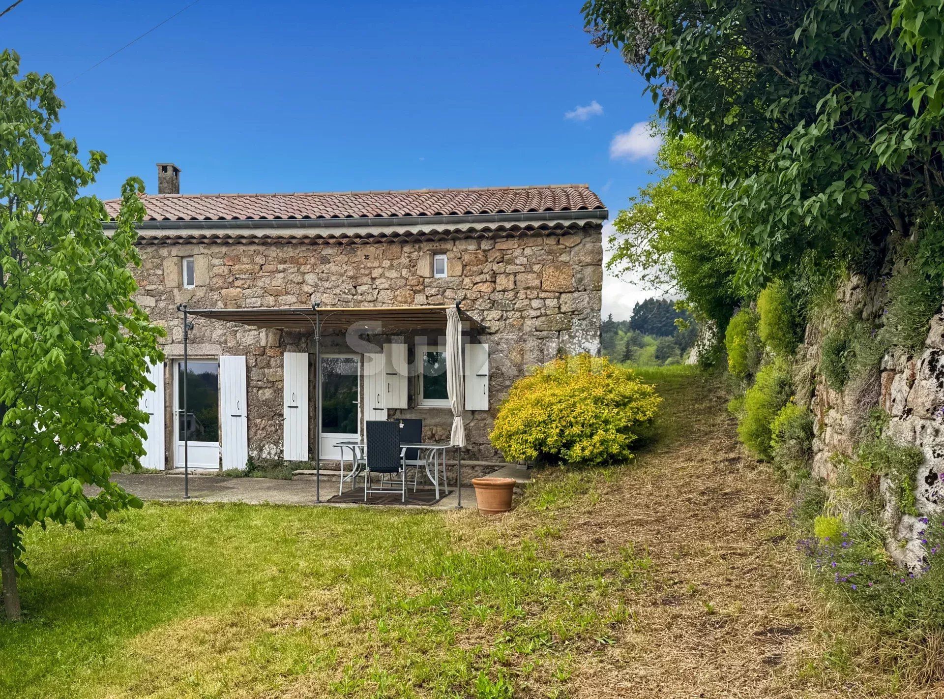 casa 4 Camere in vendita su Saint-Apollinaire-de-Rias (07240)