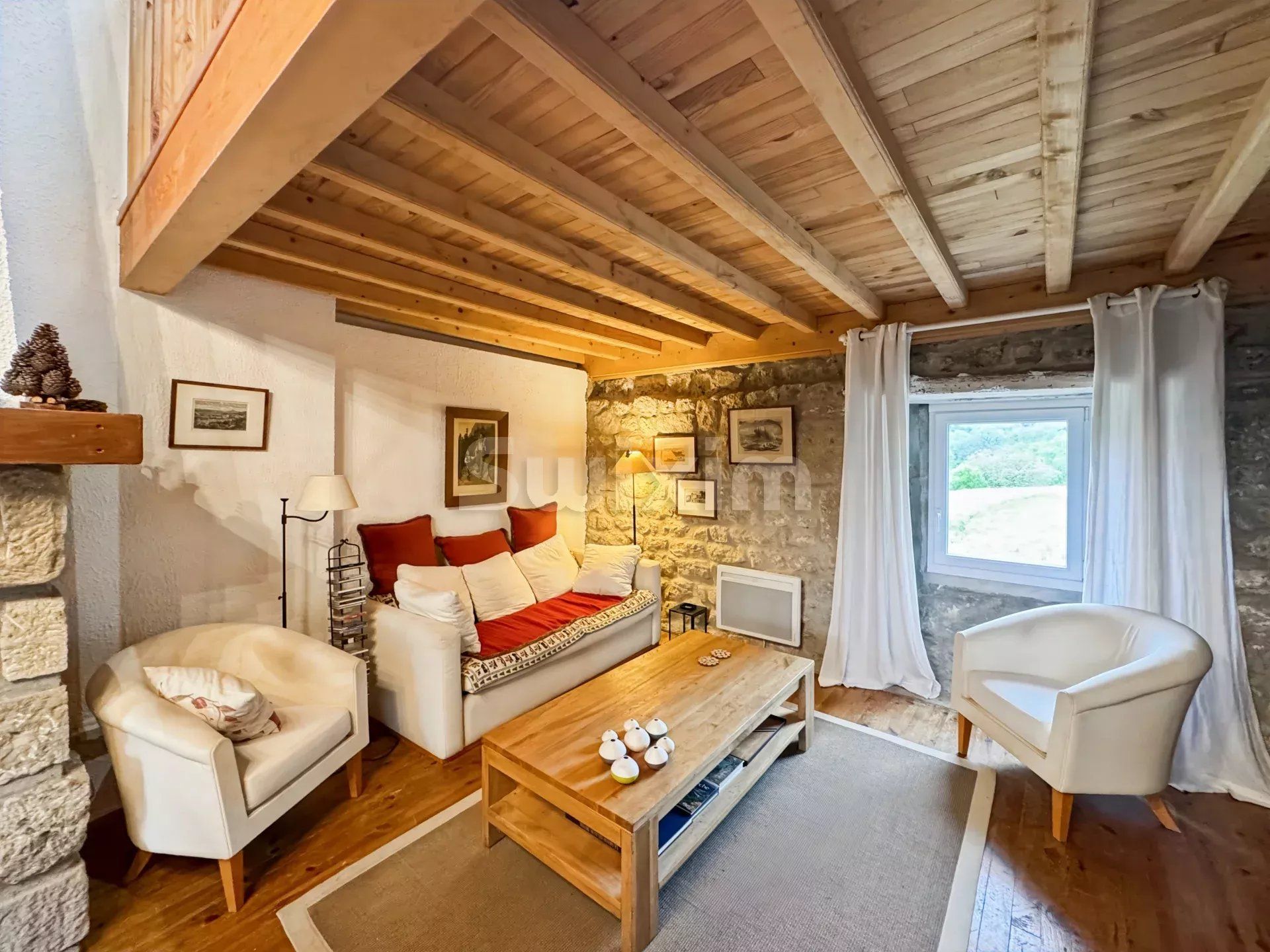 casa 4 Camere in vendita su Saint-Apollinaire-de-Rias (07240)