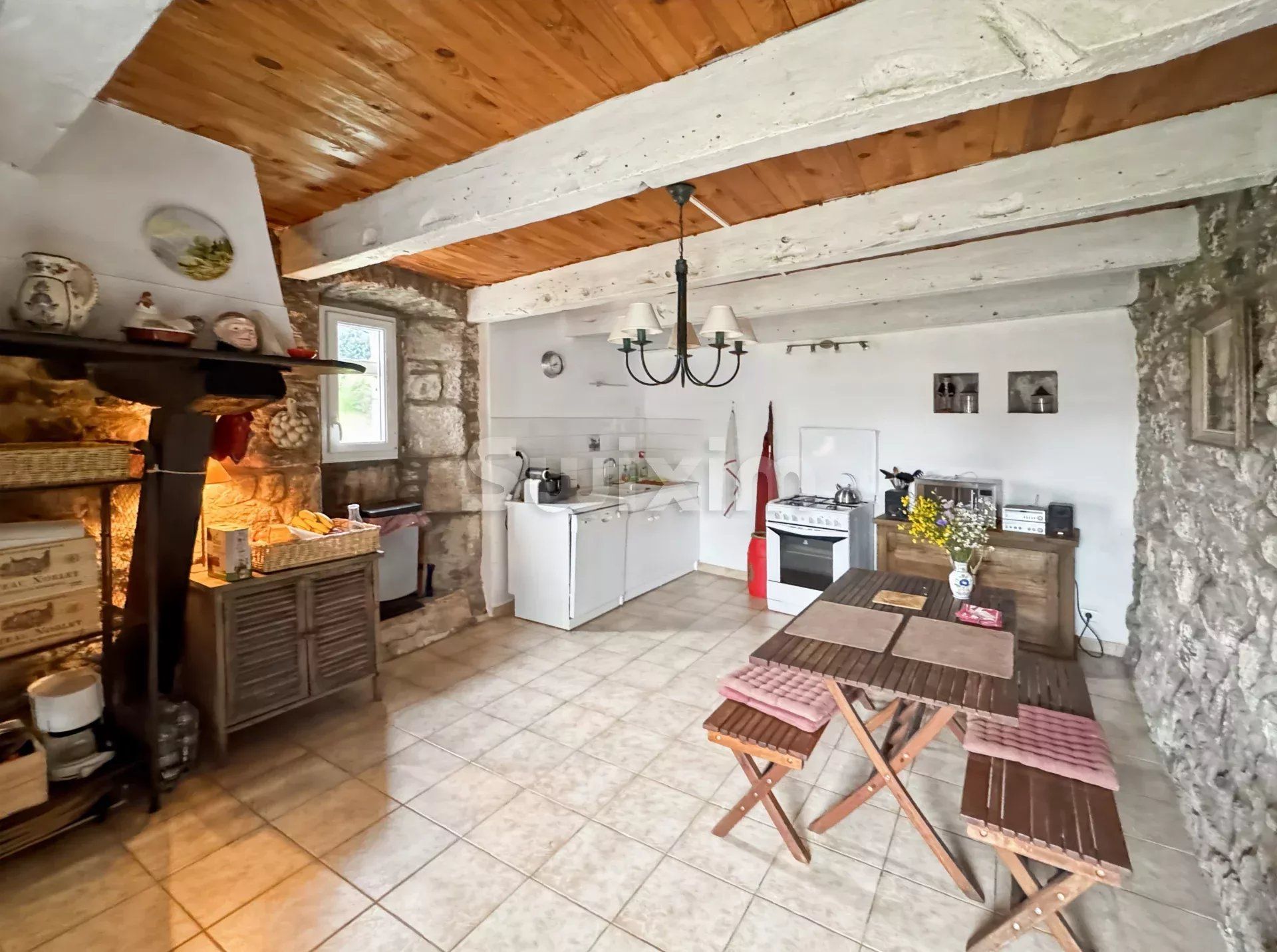 casa 4 Camere in vendita su Saint-Apollinaire-de-Rias (07240)