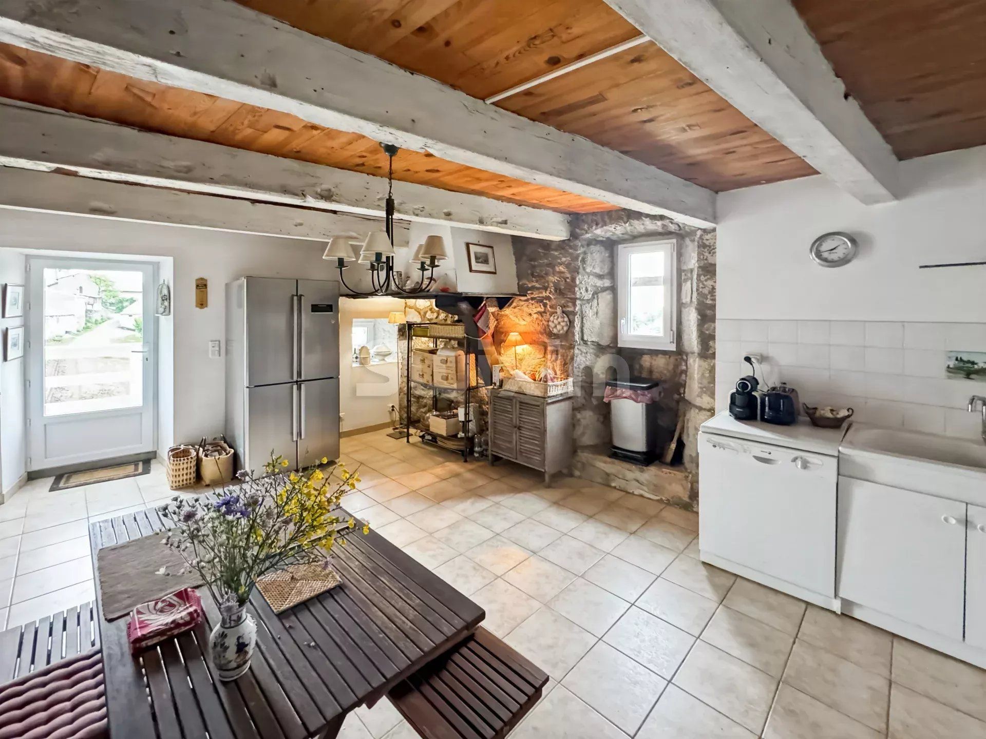 casa 4 Camere in vendita su Saint-Apollinaire-de-Rias (07240)