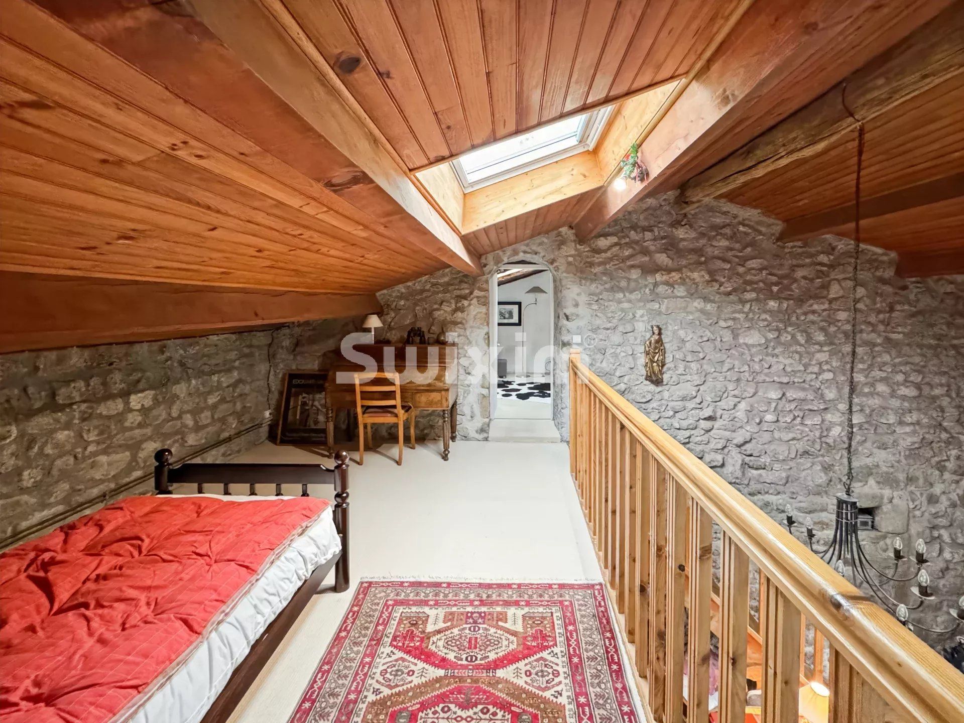 house 4 Rooms for sale on Saint-Apollinaire-de-Rias (07240)