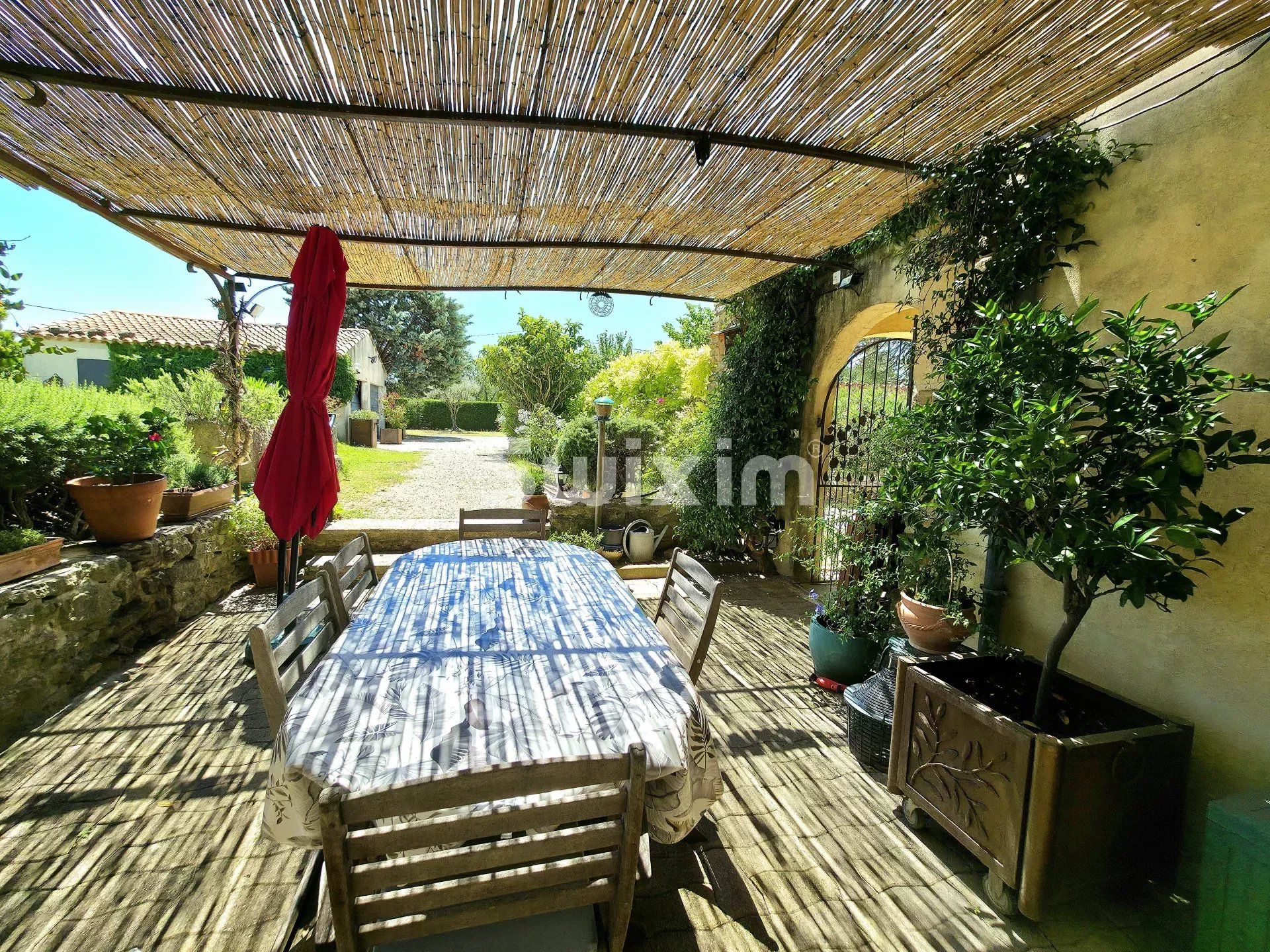 casa 10 Salas en venta en Grignan (26230)