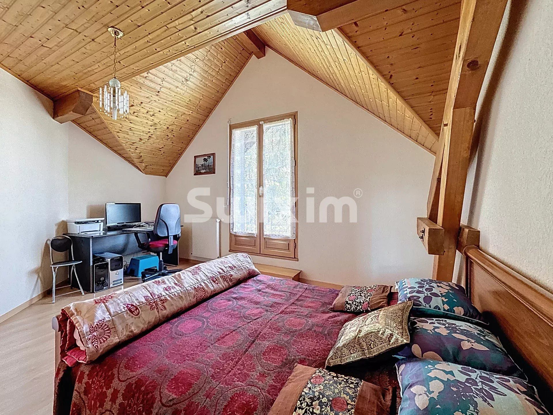 casa 7 Camere in vendita su Sergy (01630)