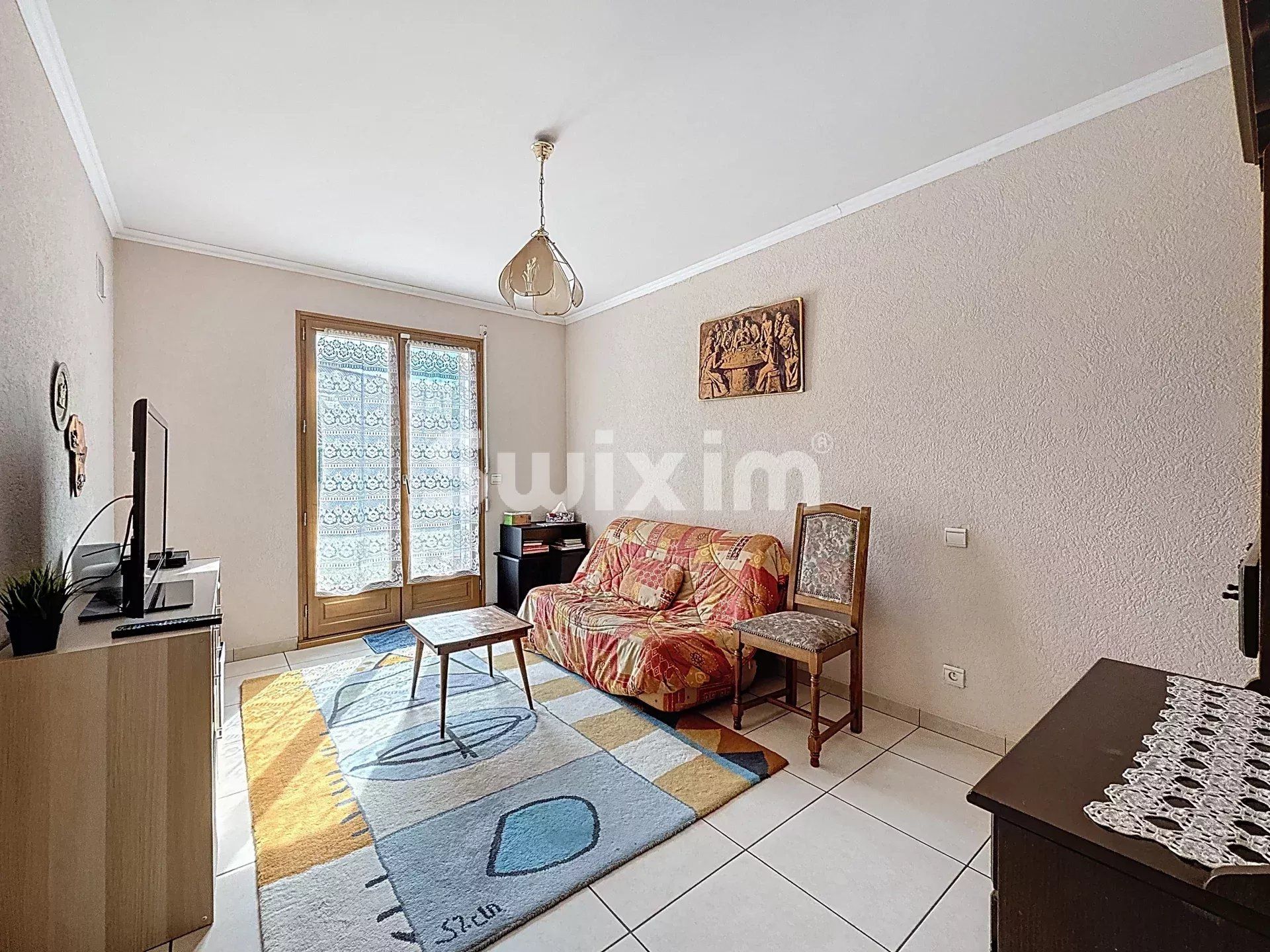 casa 7 Camere in vendita su Sergy (01630)