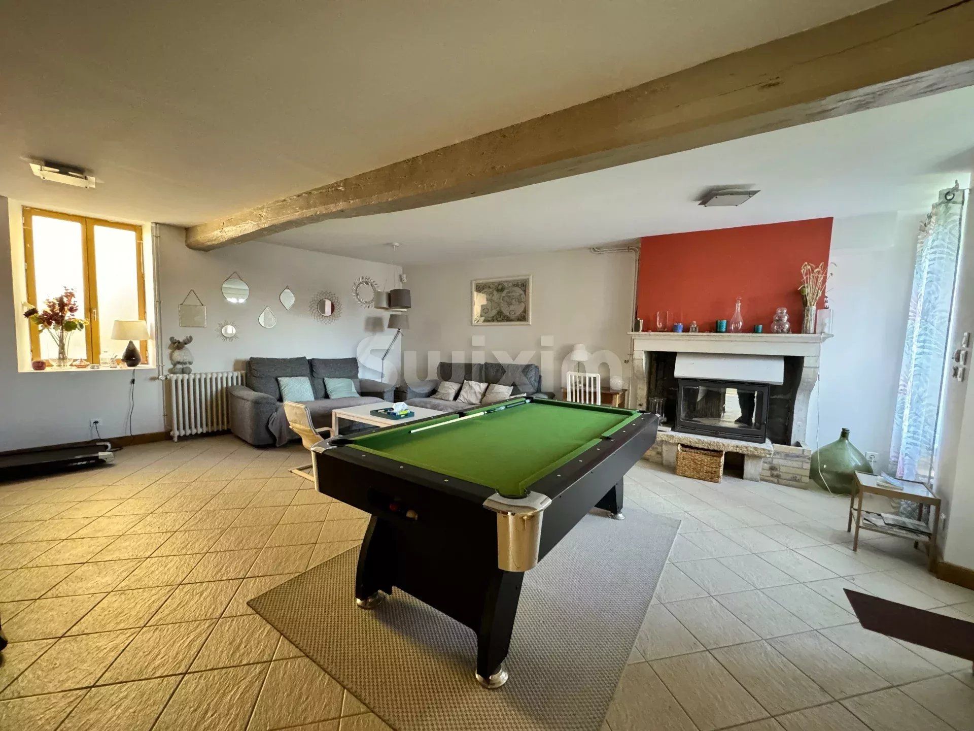 house 7 Rooms for sale on Avallon (89200)