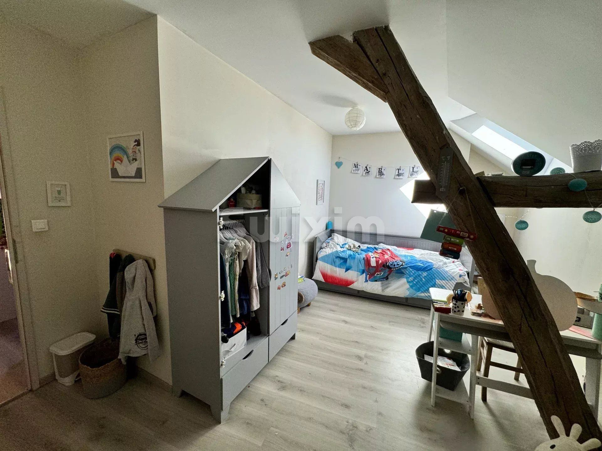 house 7 Rooms for sale on Avallon (89200)