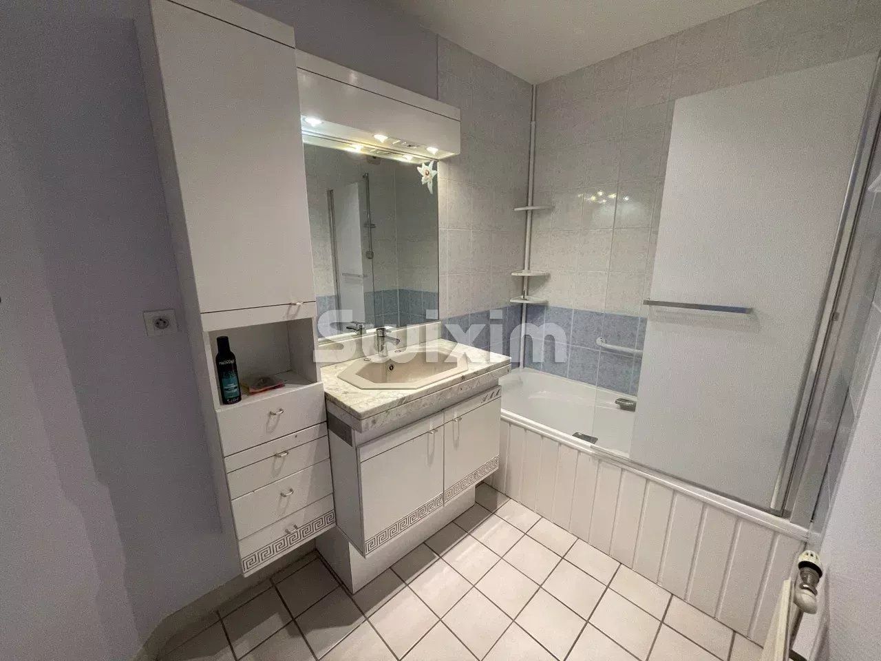 apartment 3 Rooms for sale on Annecy (74000)